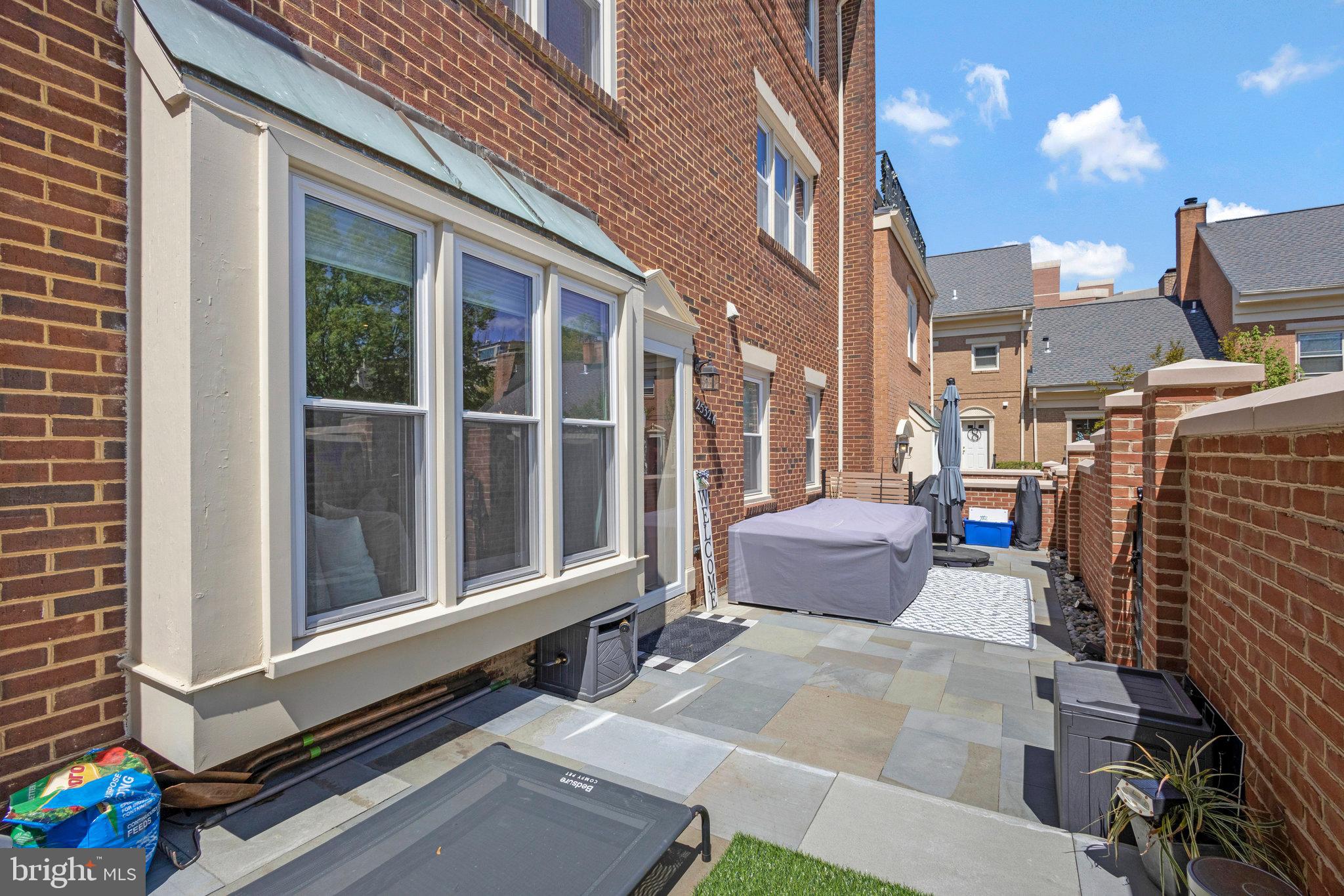 BARTON PLACE - Residential Lease