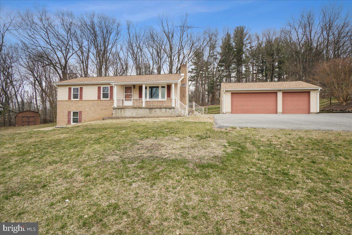 DAYSVILLE ACRES - Residential