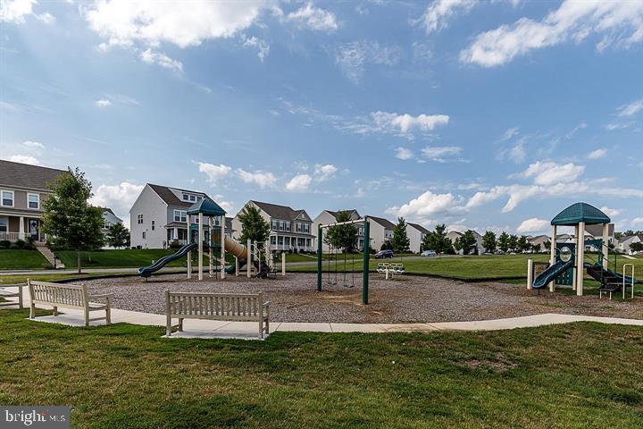 THE MEADOWS AT BARNES CR - Residential