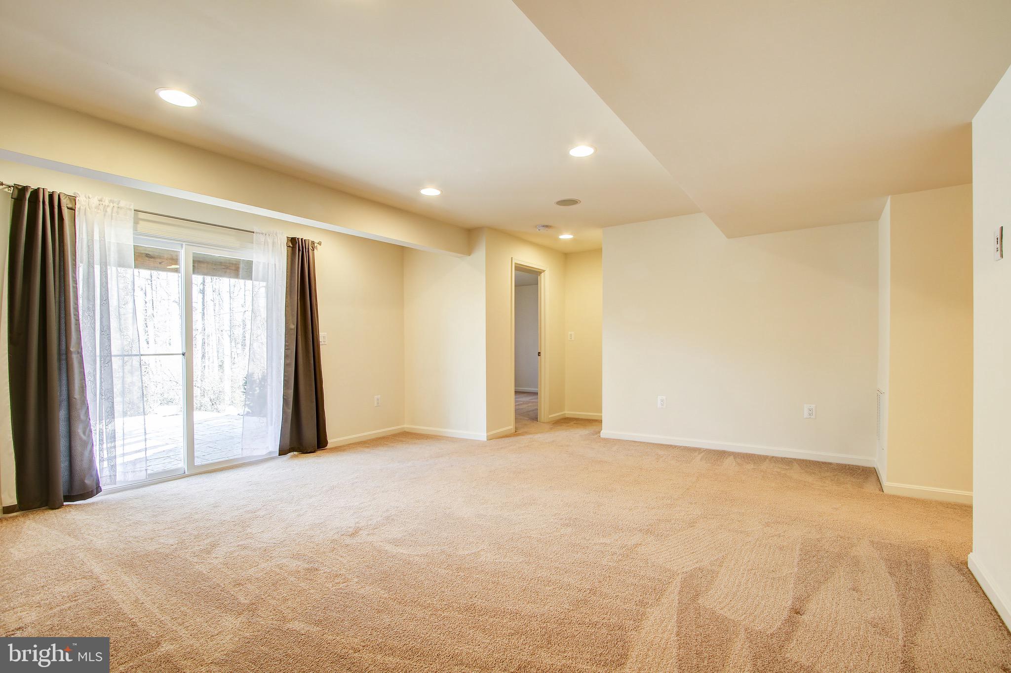 THE MEADOWS AT BARNES CR - Residential