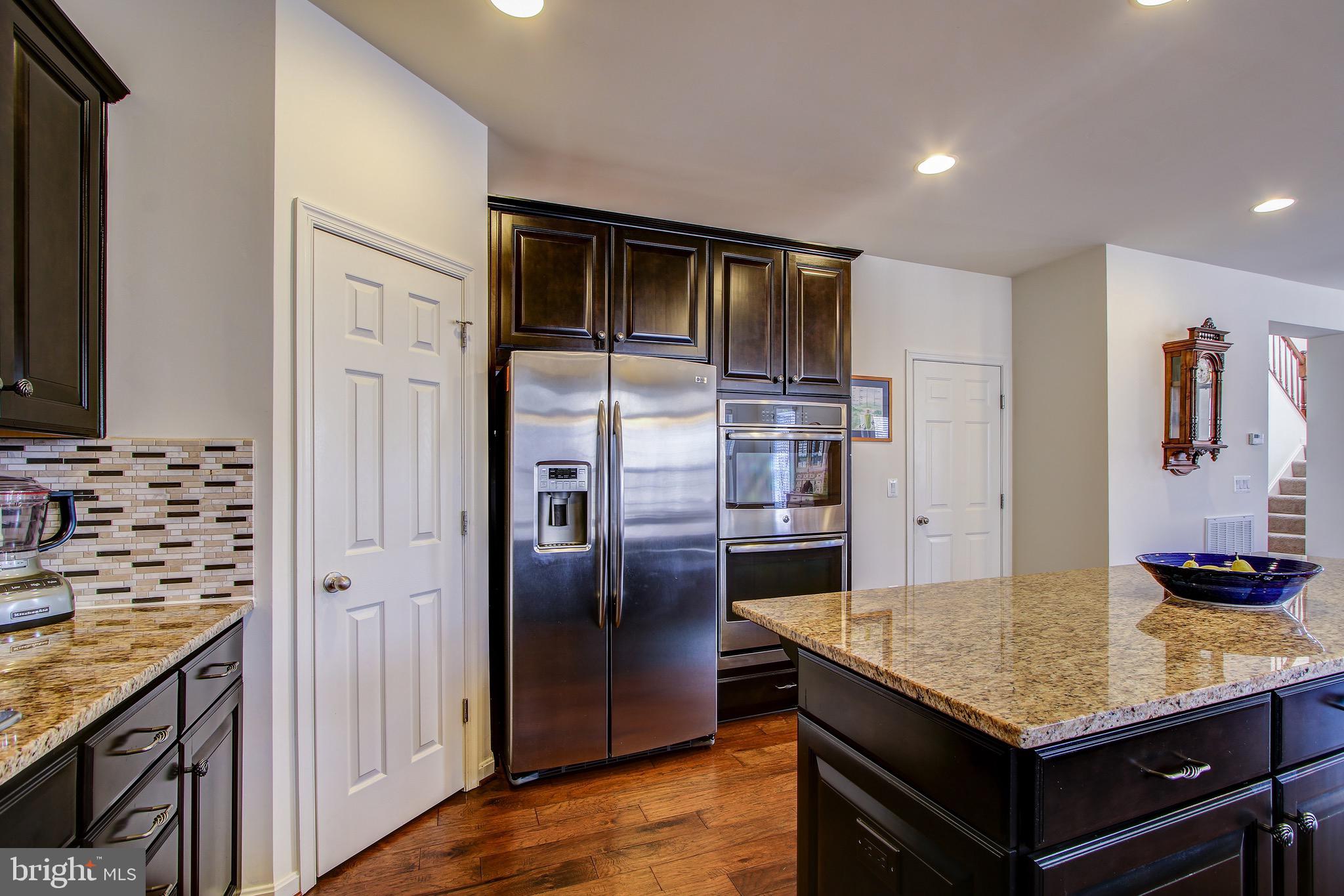 THE MEADOWS AT BARNES CR - Residential