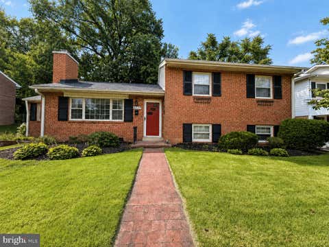 Photo of 6237 12th Street N, ARLINGTON, VA 22205 (MLS # VAAR2078532)