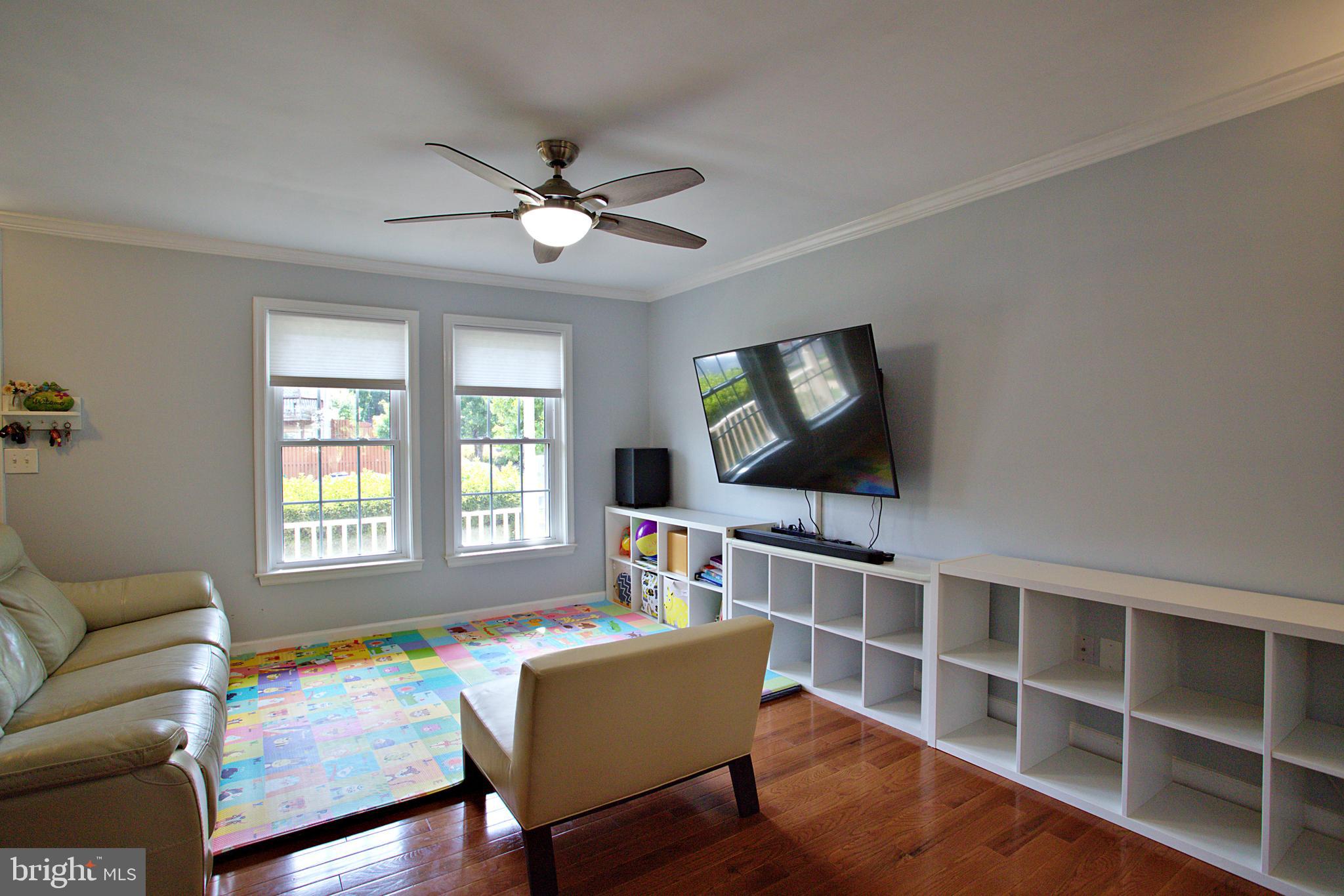 CAROLYN FOREST - Residential Lease