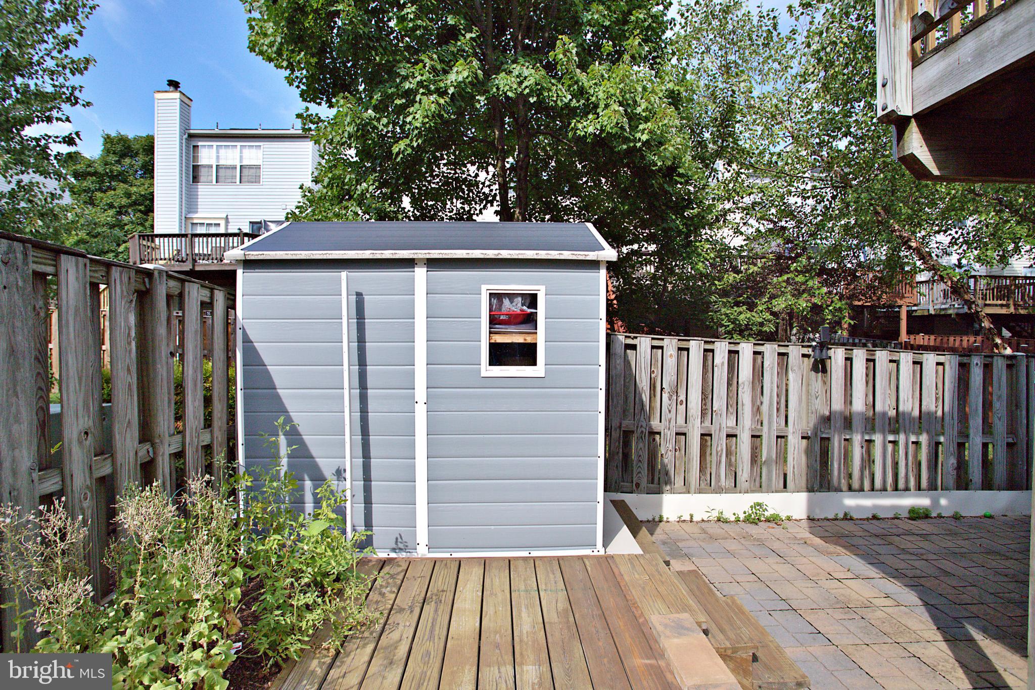 CAROLYN FOREST - Residential Lease