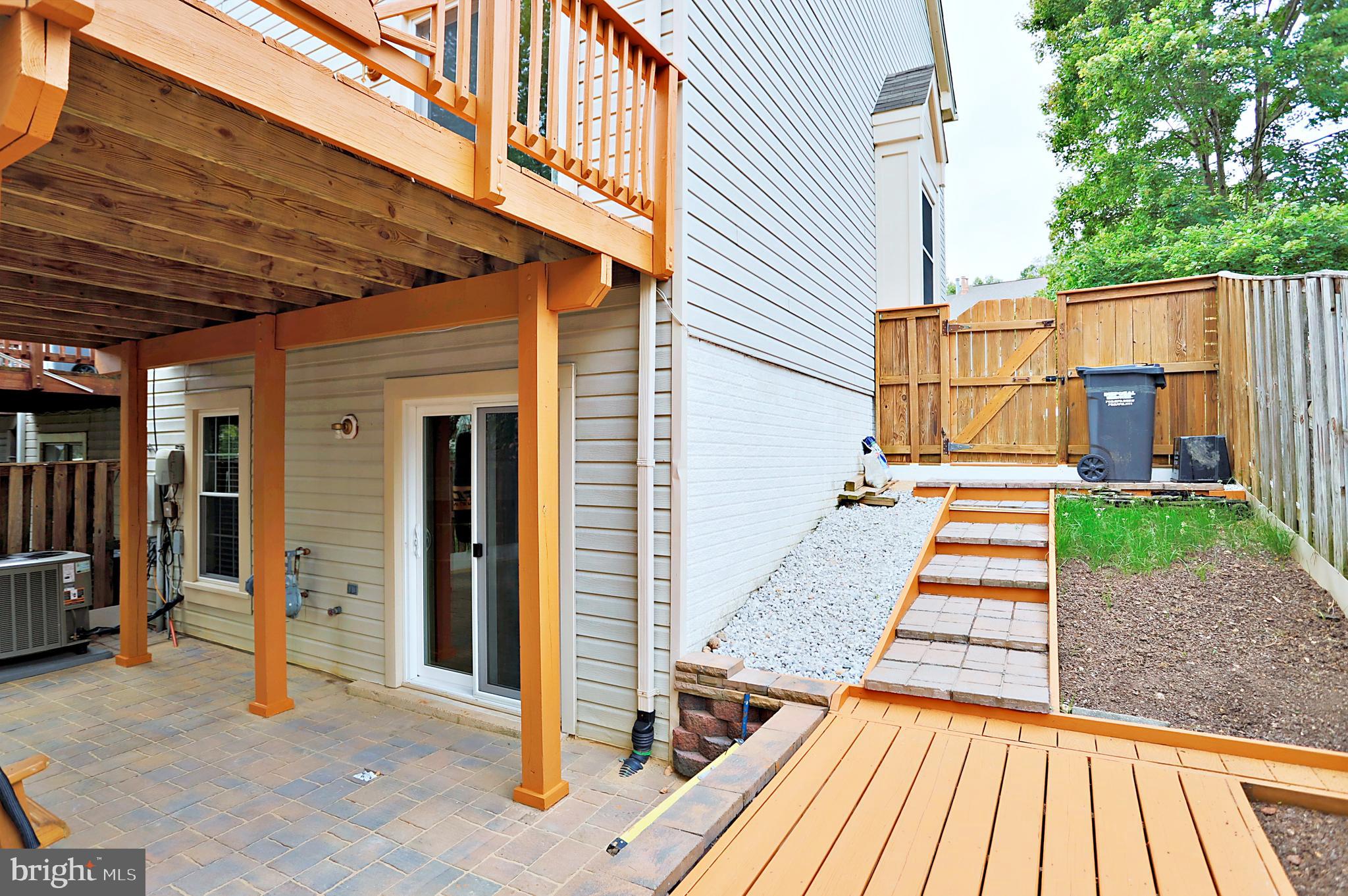 CAROLYN FOREST - Residential Lease