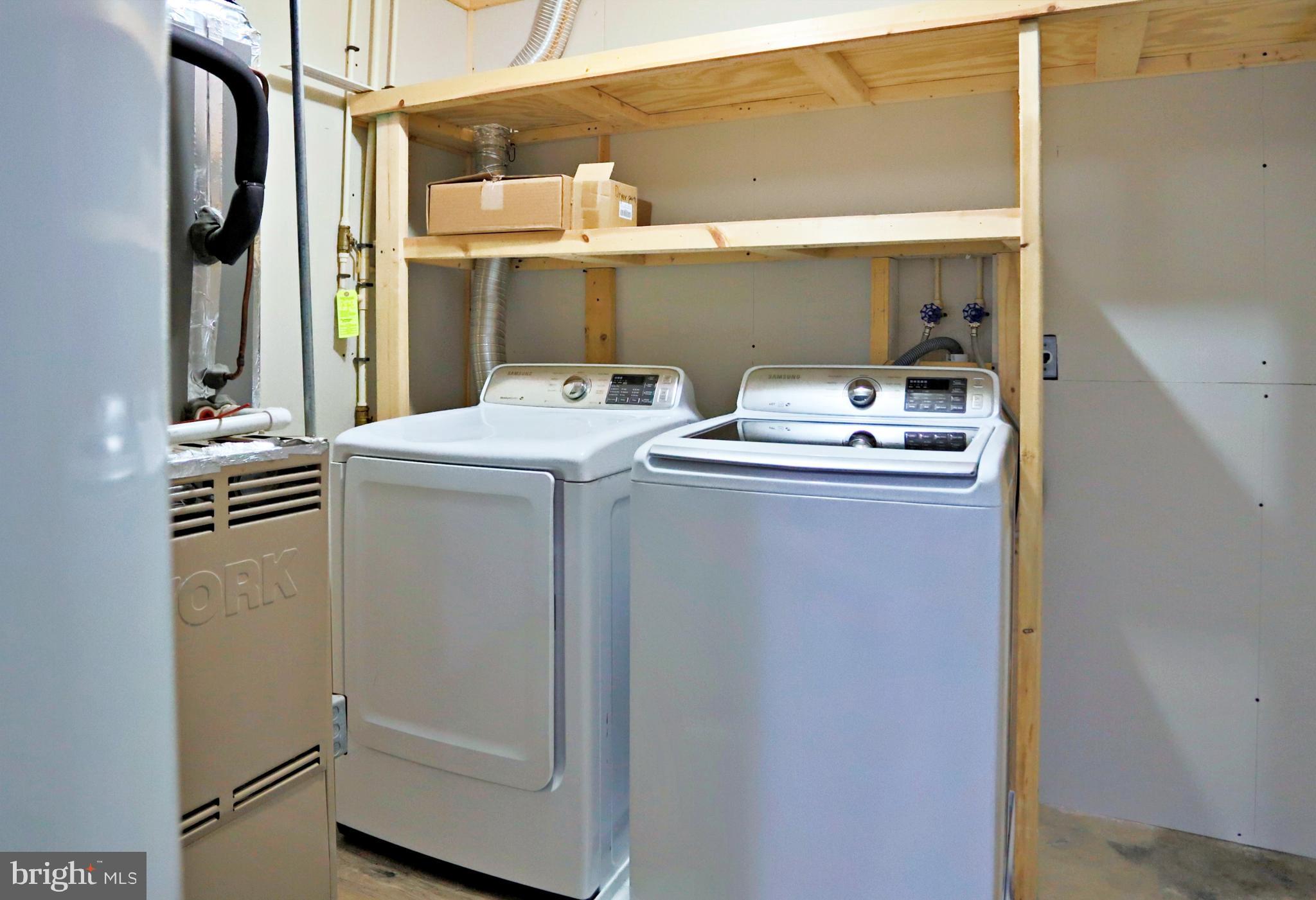 CAROLYN FOREST - Residential Lease