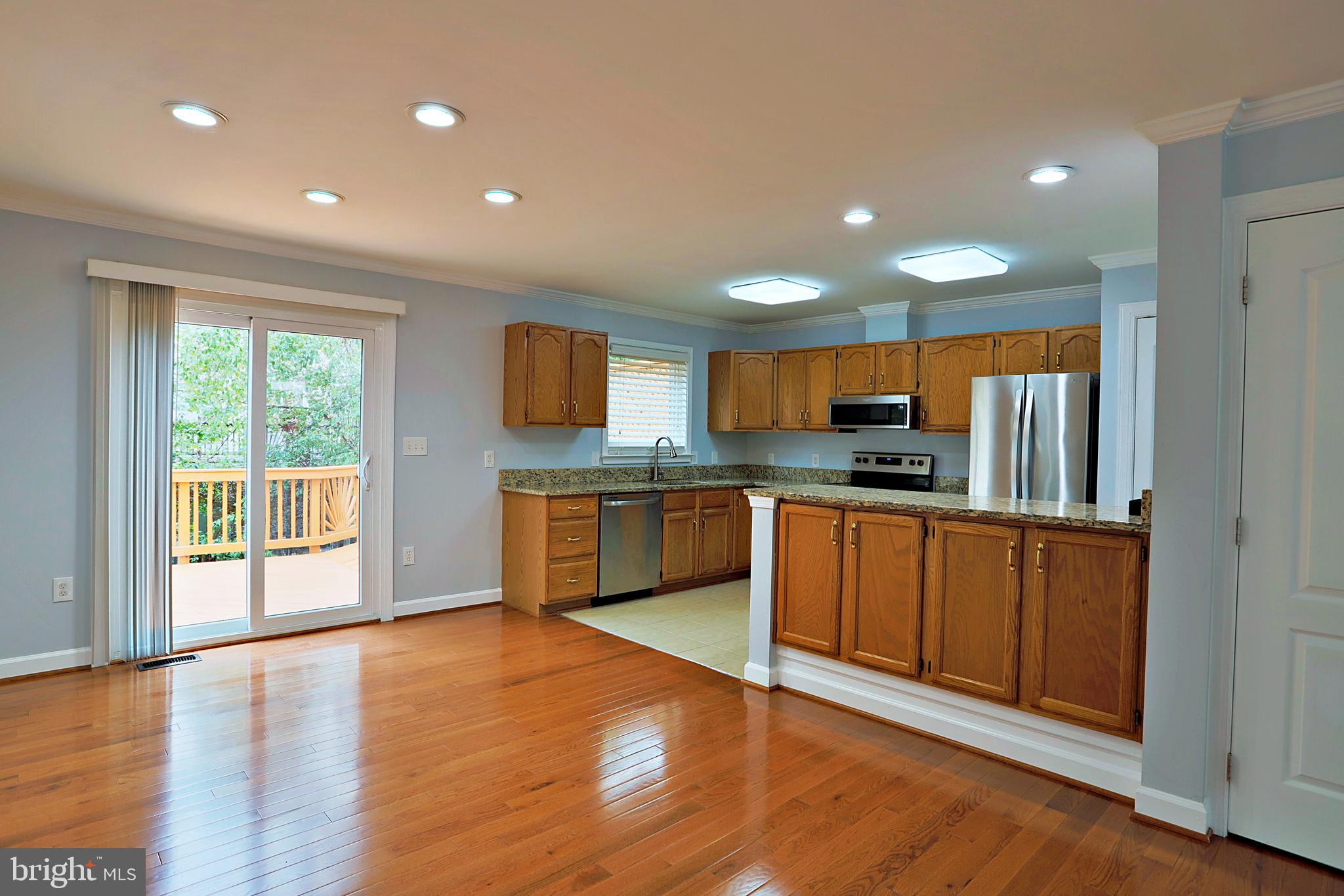 CAROLYN FOREST - Residential Lease