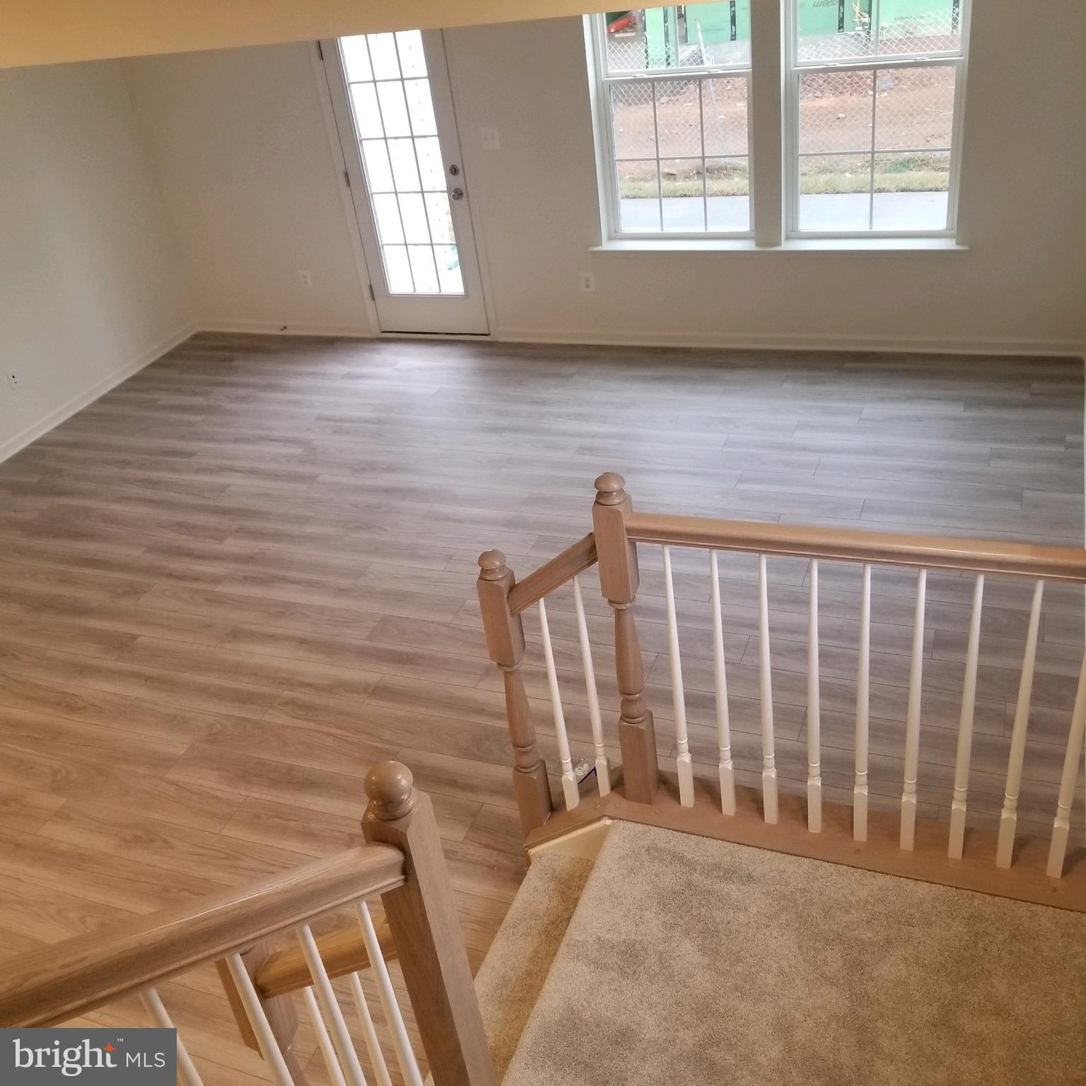 OVERLOOK AT RIVERSIDE TOWNHOMES - Residential