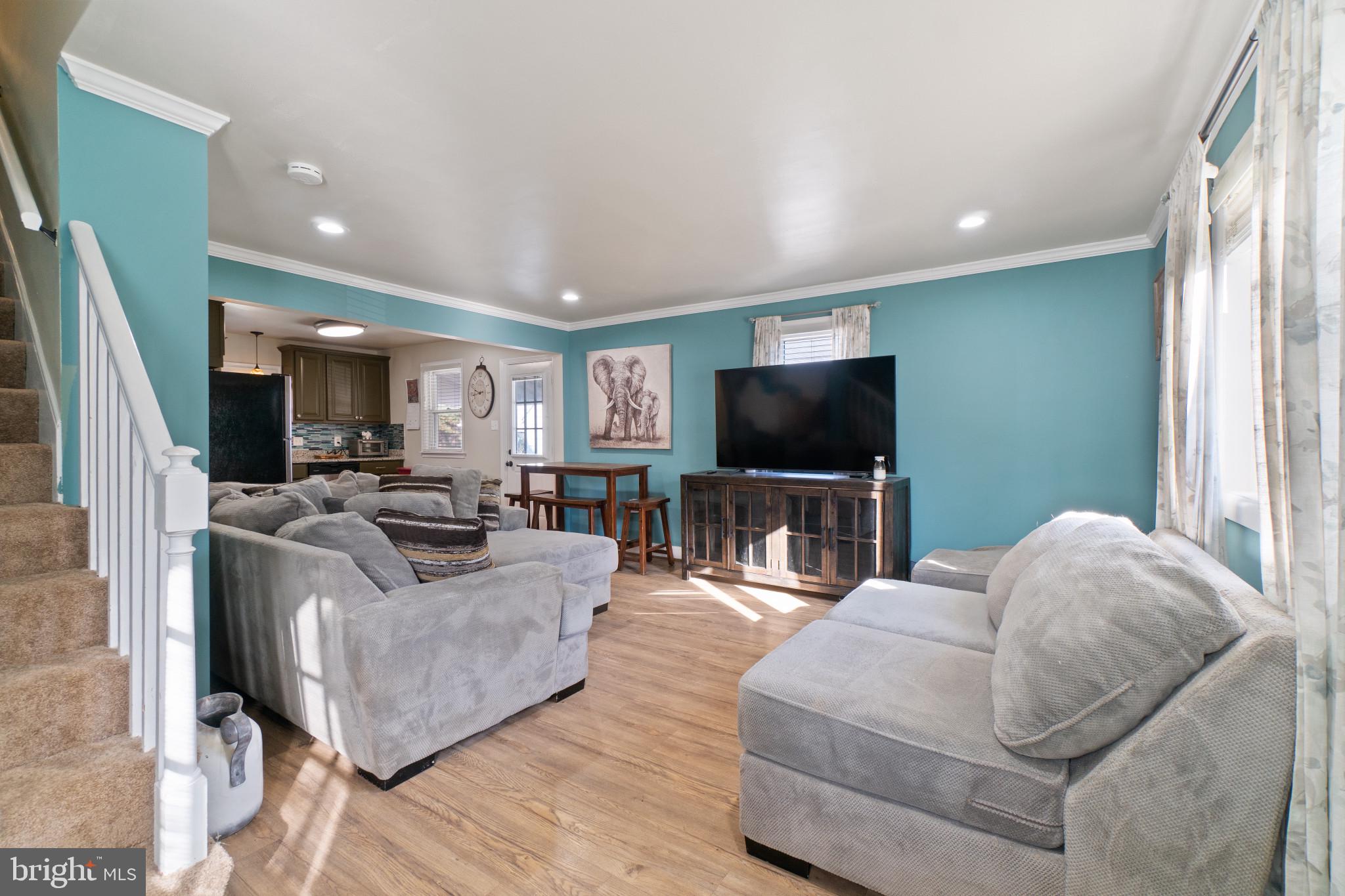 EAST KENWOOD PARK - Residential