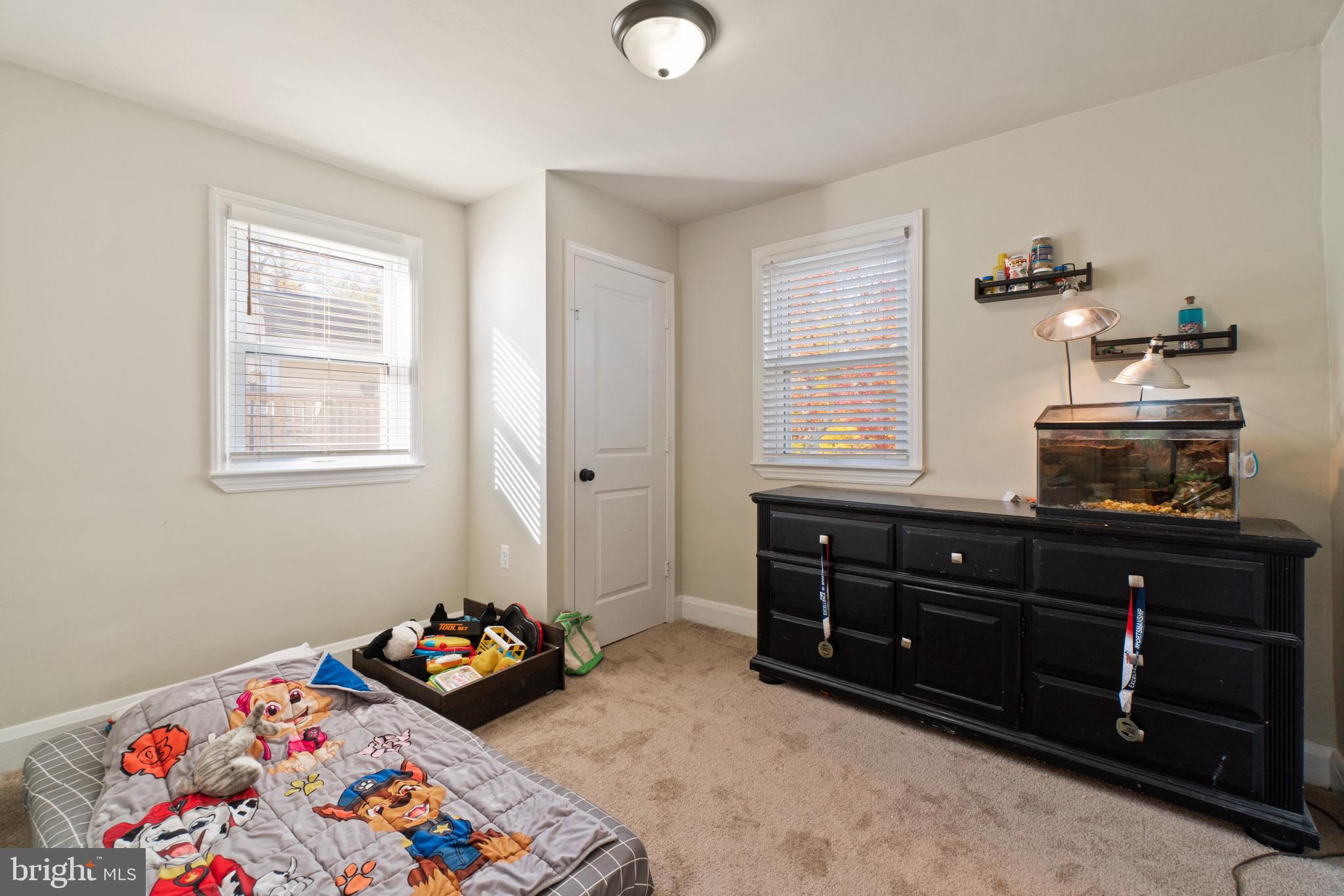 EAST KENWOOD PARK - Residential