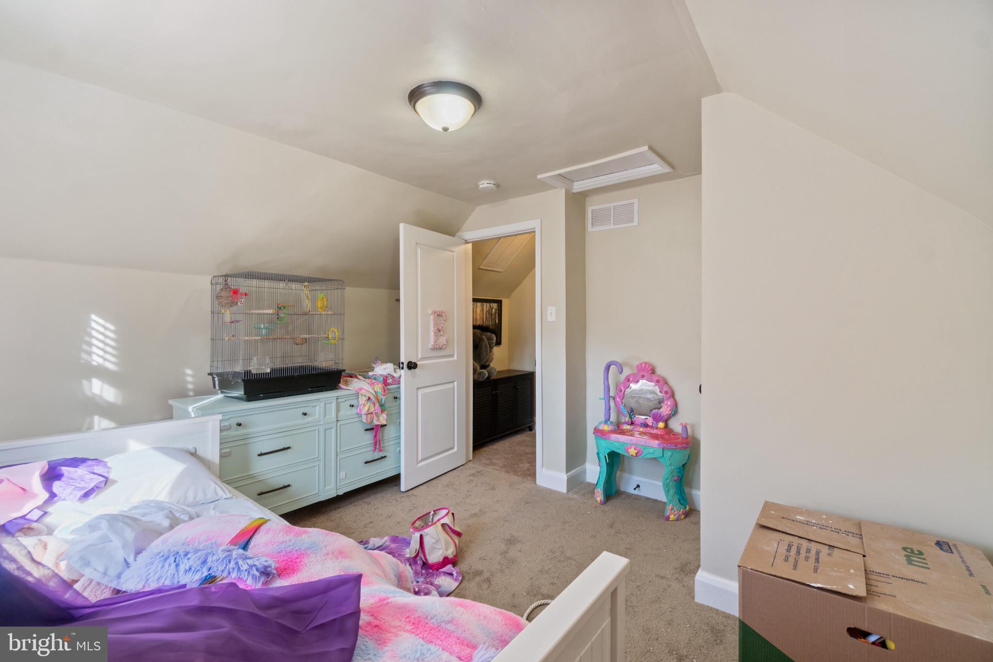 EAST KENWOOD PARK - Residential