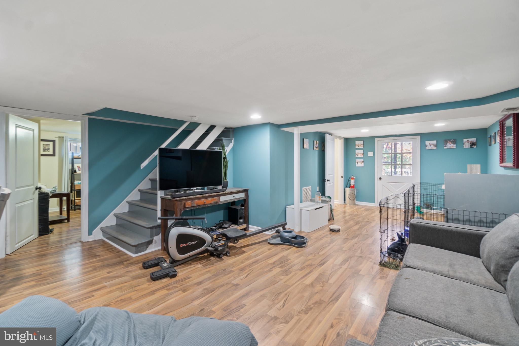 EAST KENWOOD PARK - Residential