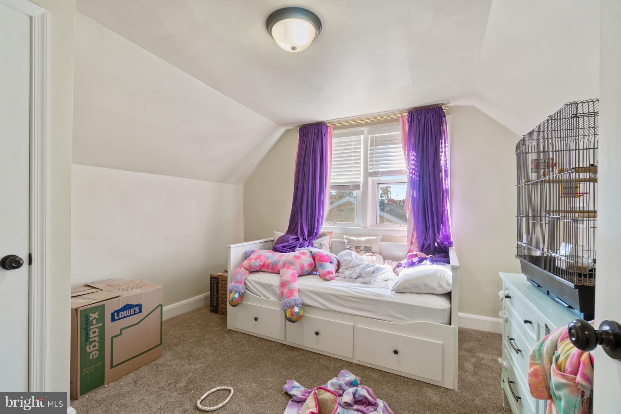 EAST KENWOOD PARK - Residential