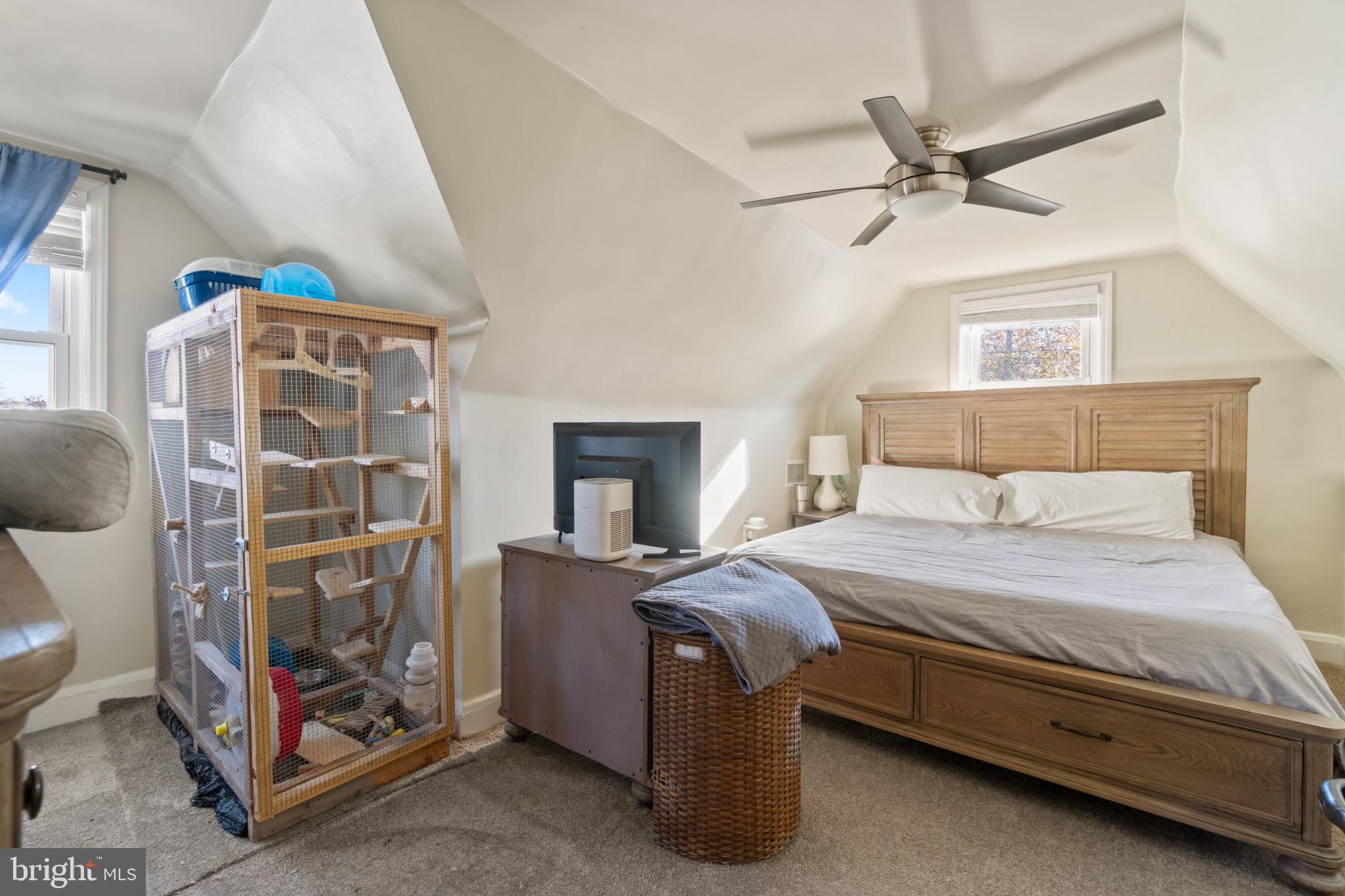 EAST KENWOOD PARK - Residential