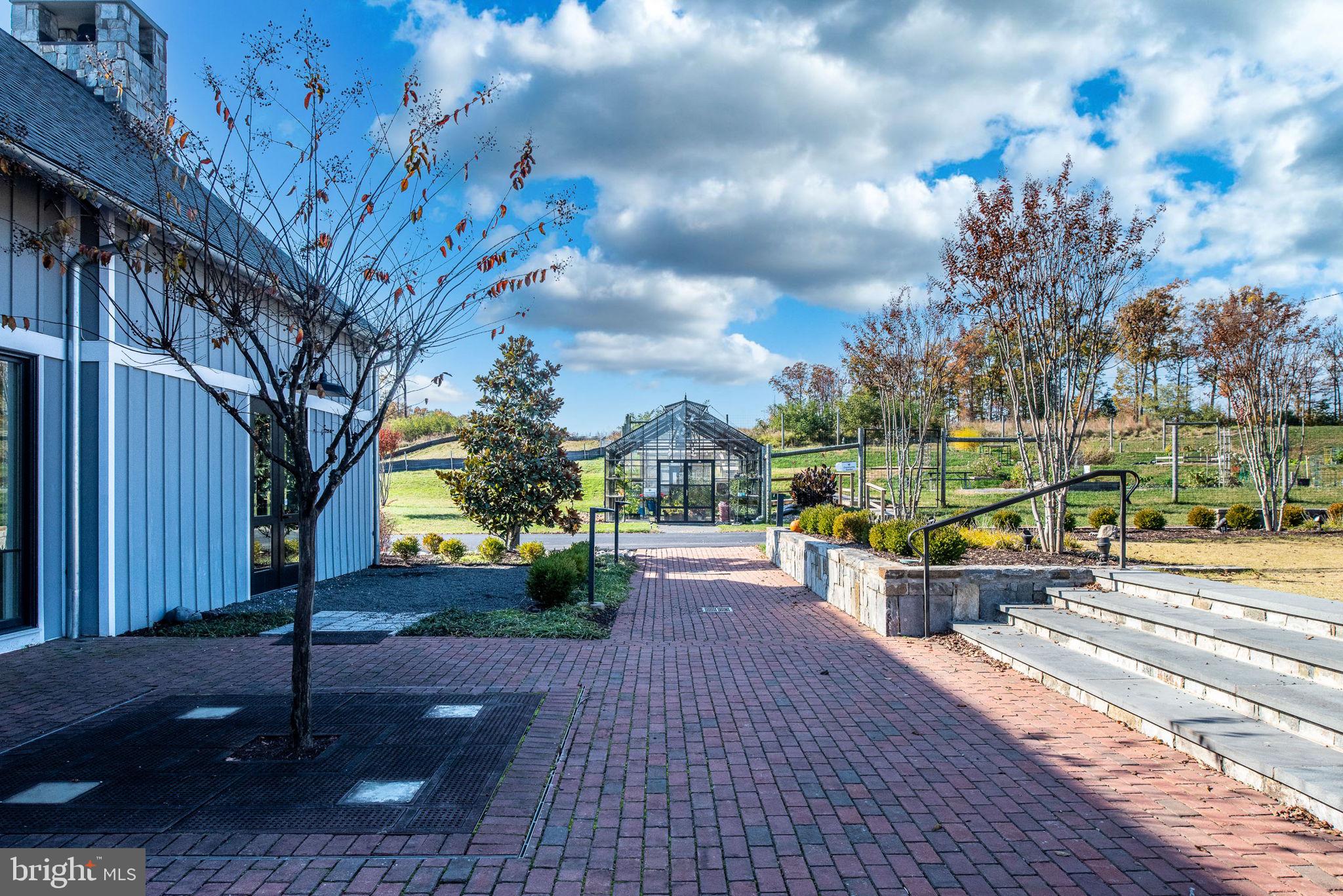 POTOMAC SHORES - Residential