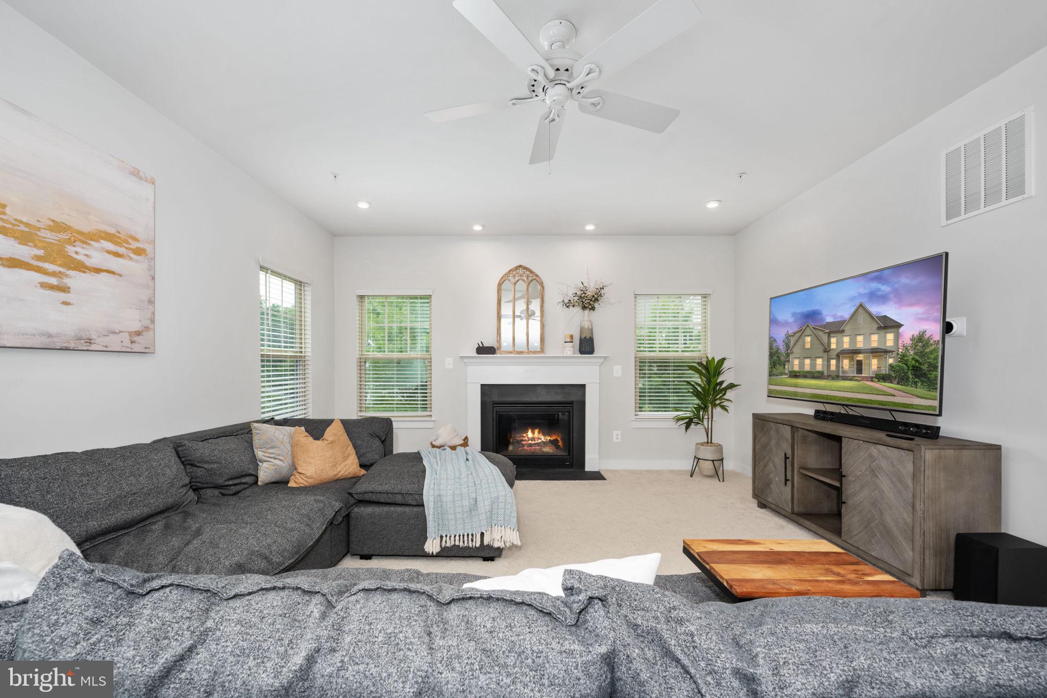 POTOMAC SHORES - Residential