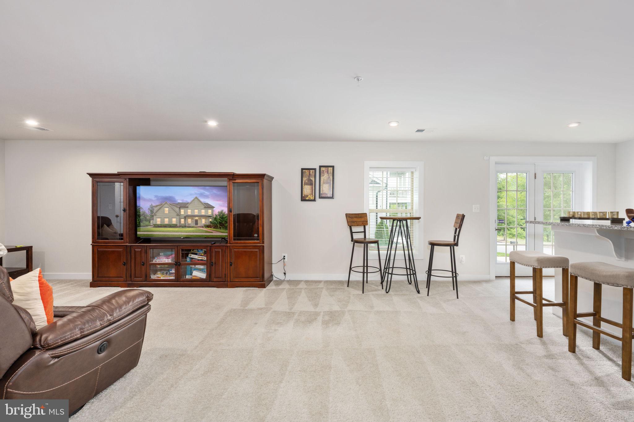 POTOMAC SHORES - Residential