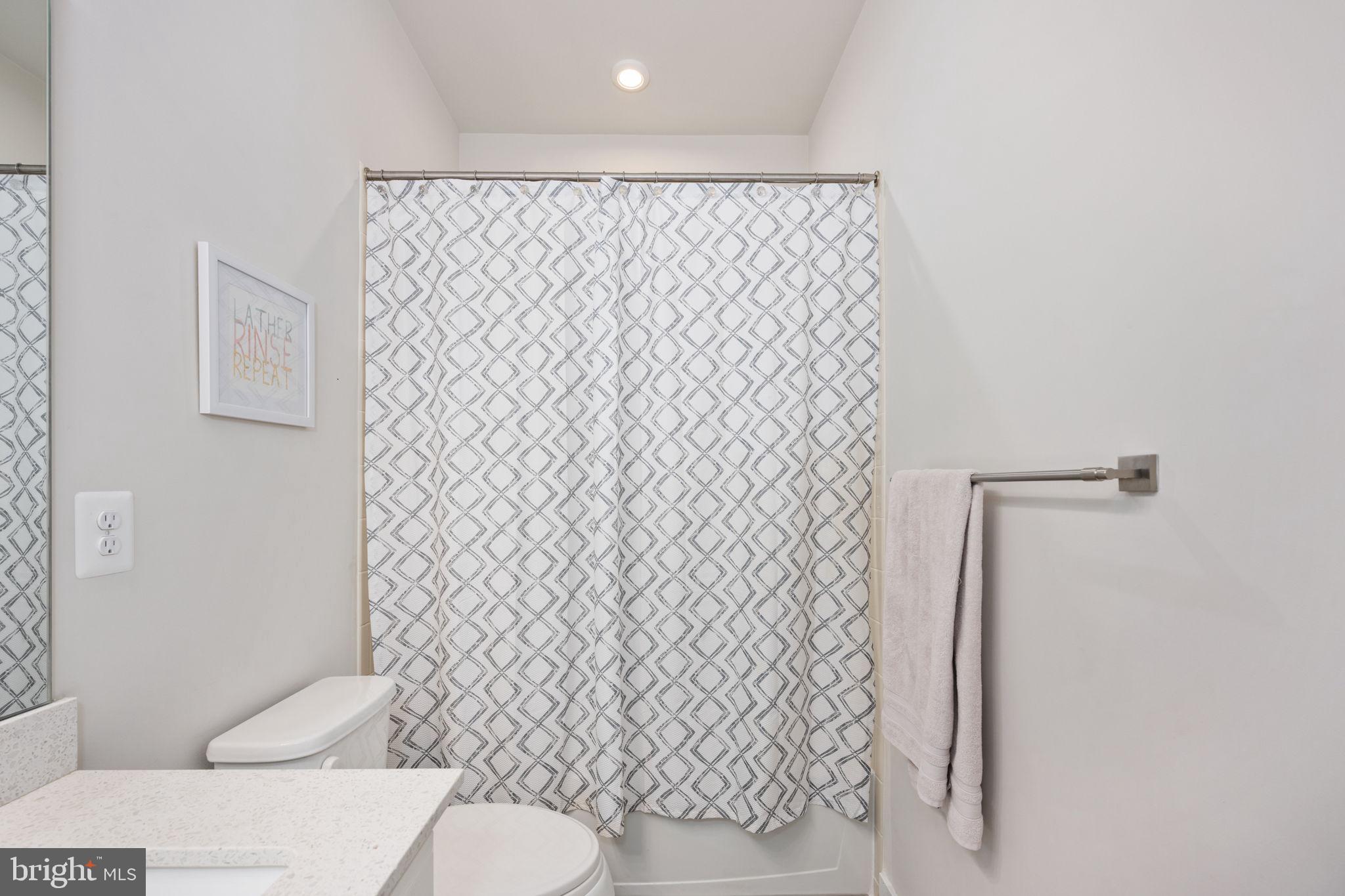 POTOMAC SHORES - Residential