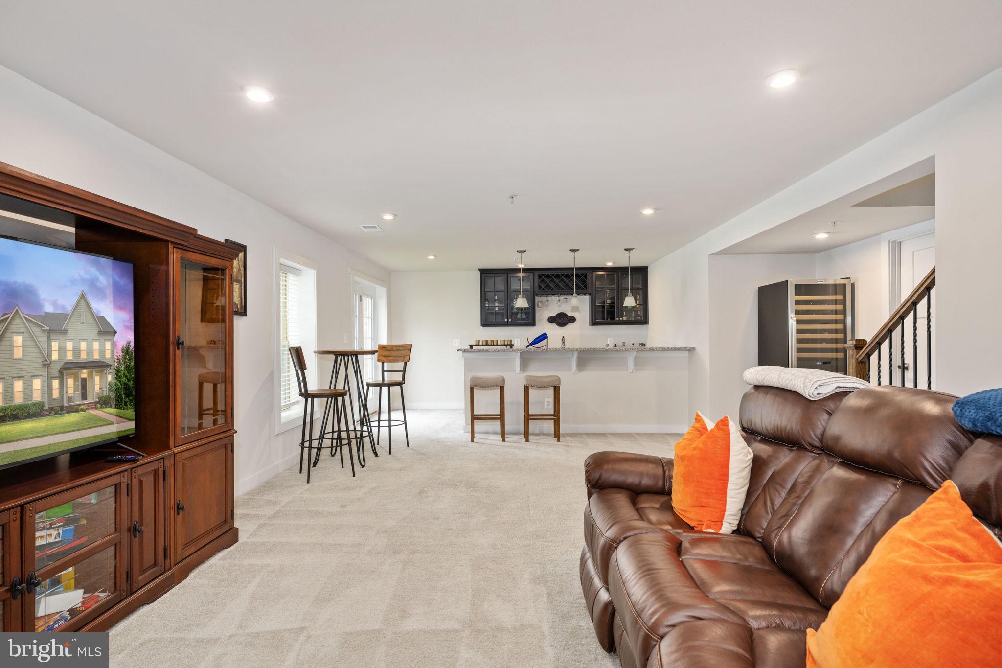 POTOMAC SHORES - Residential