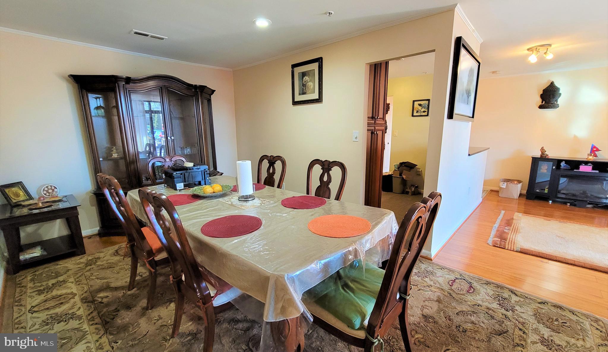 DULANEY VALLEY GARDENS - Residential