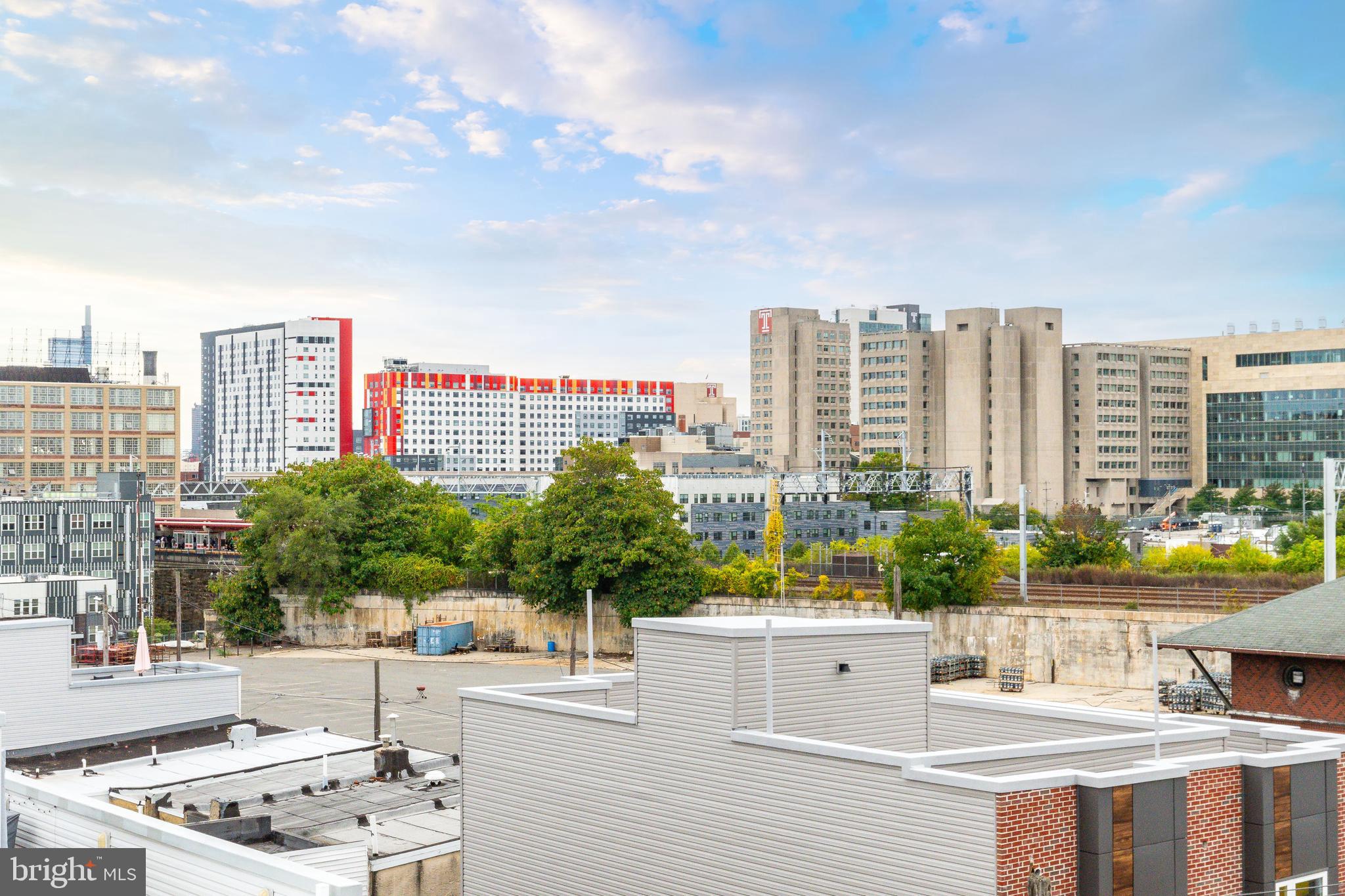 NORRIS SQUARE - Commercial Sale