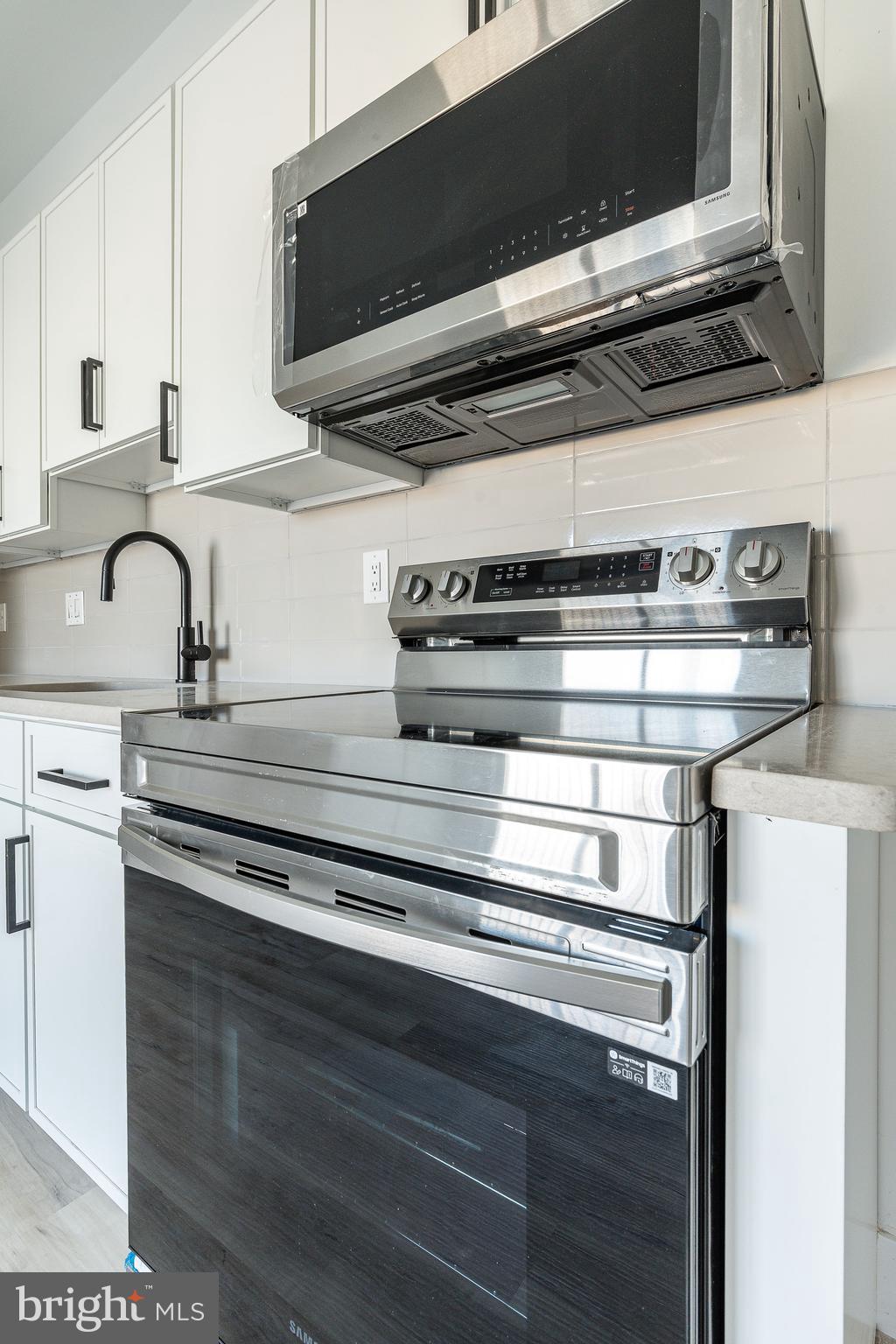 NORRIS SQUARE - Commercial Sale