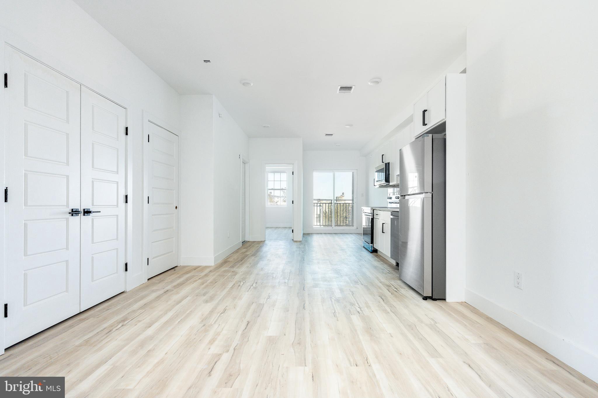 NORRIS SQUARE - Commercial Sale
