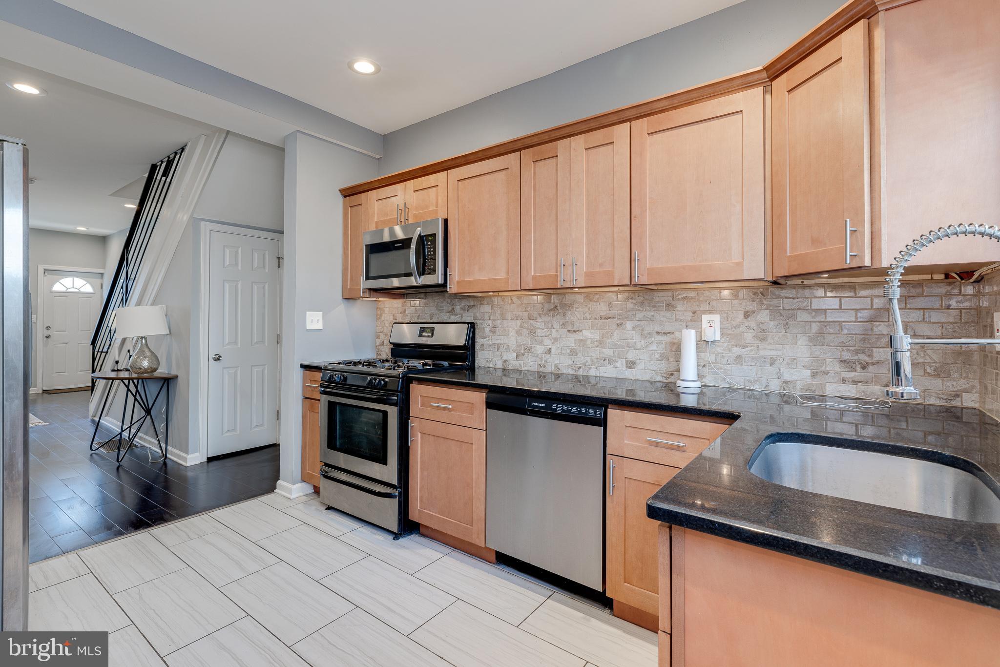 POINT BREEZE - Residential