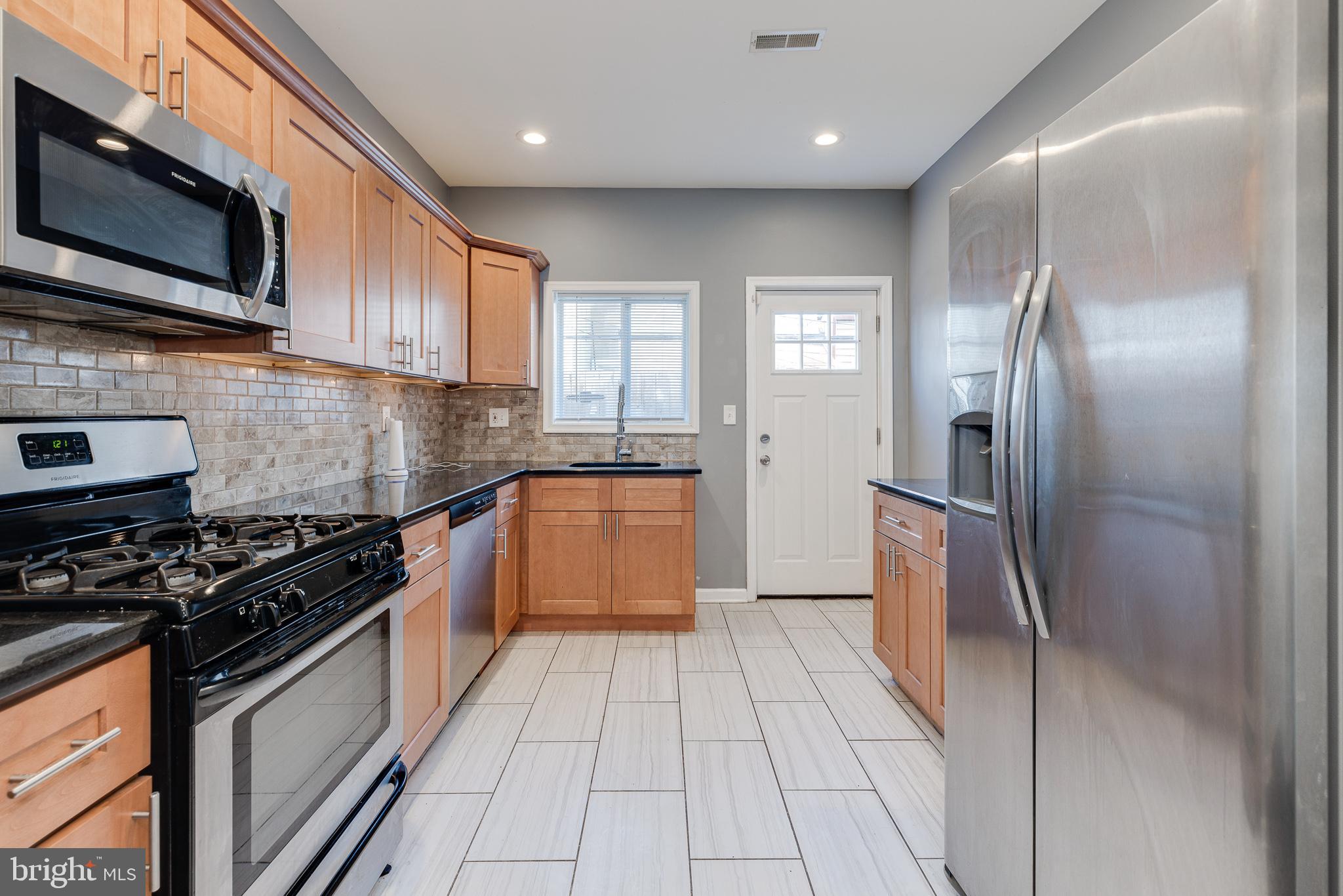 POINT BREEZE - Residential