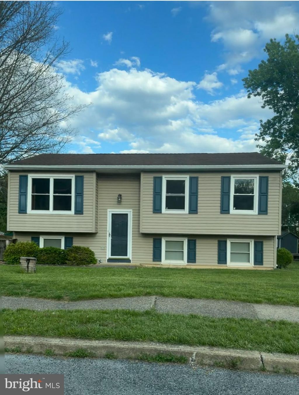 Photo of 1589 Vesta Drive, HARRISBURG, PA 17112 (MLS # PADA2060002)