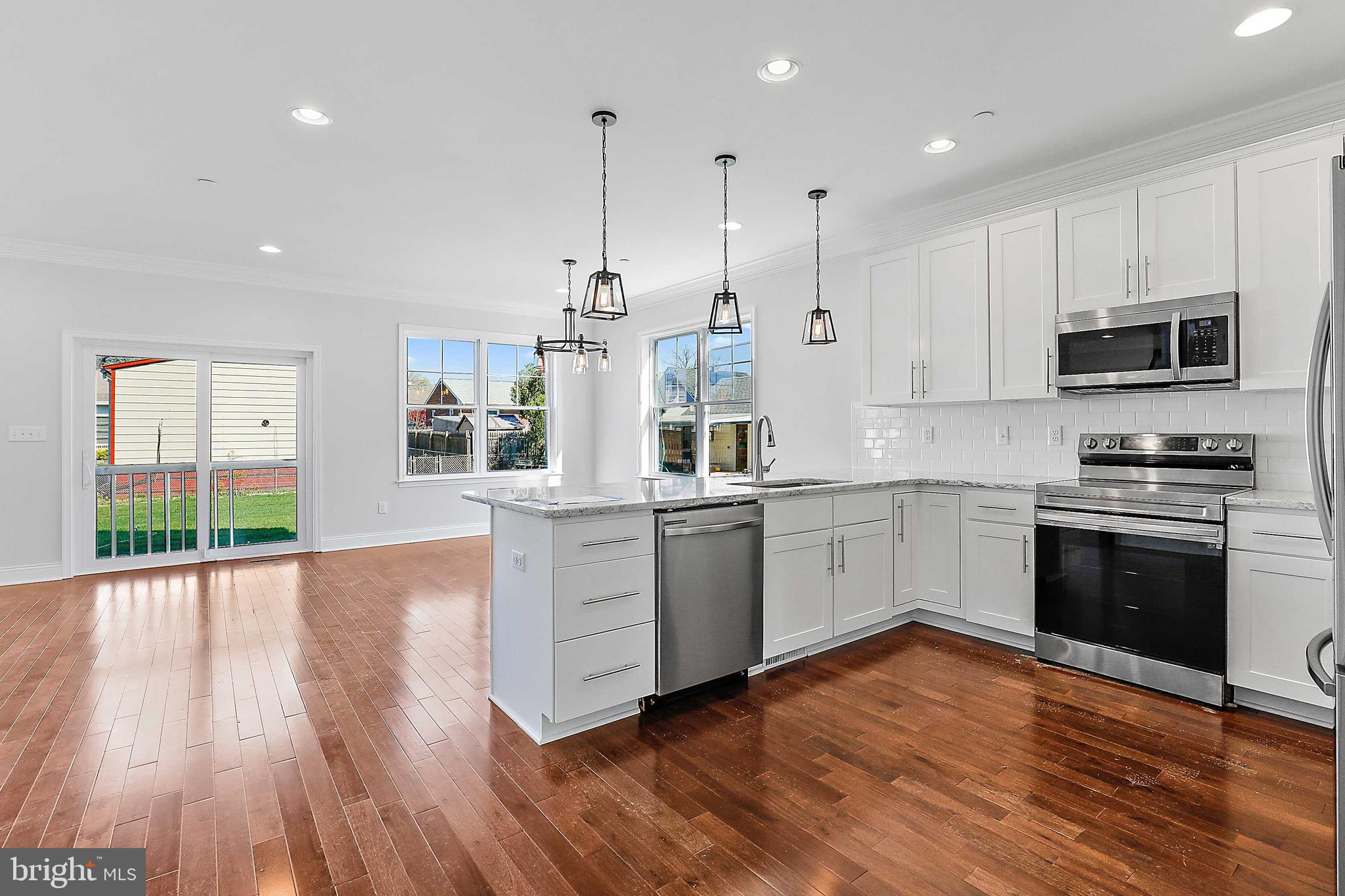 OAKDALE WOODS - Residential