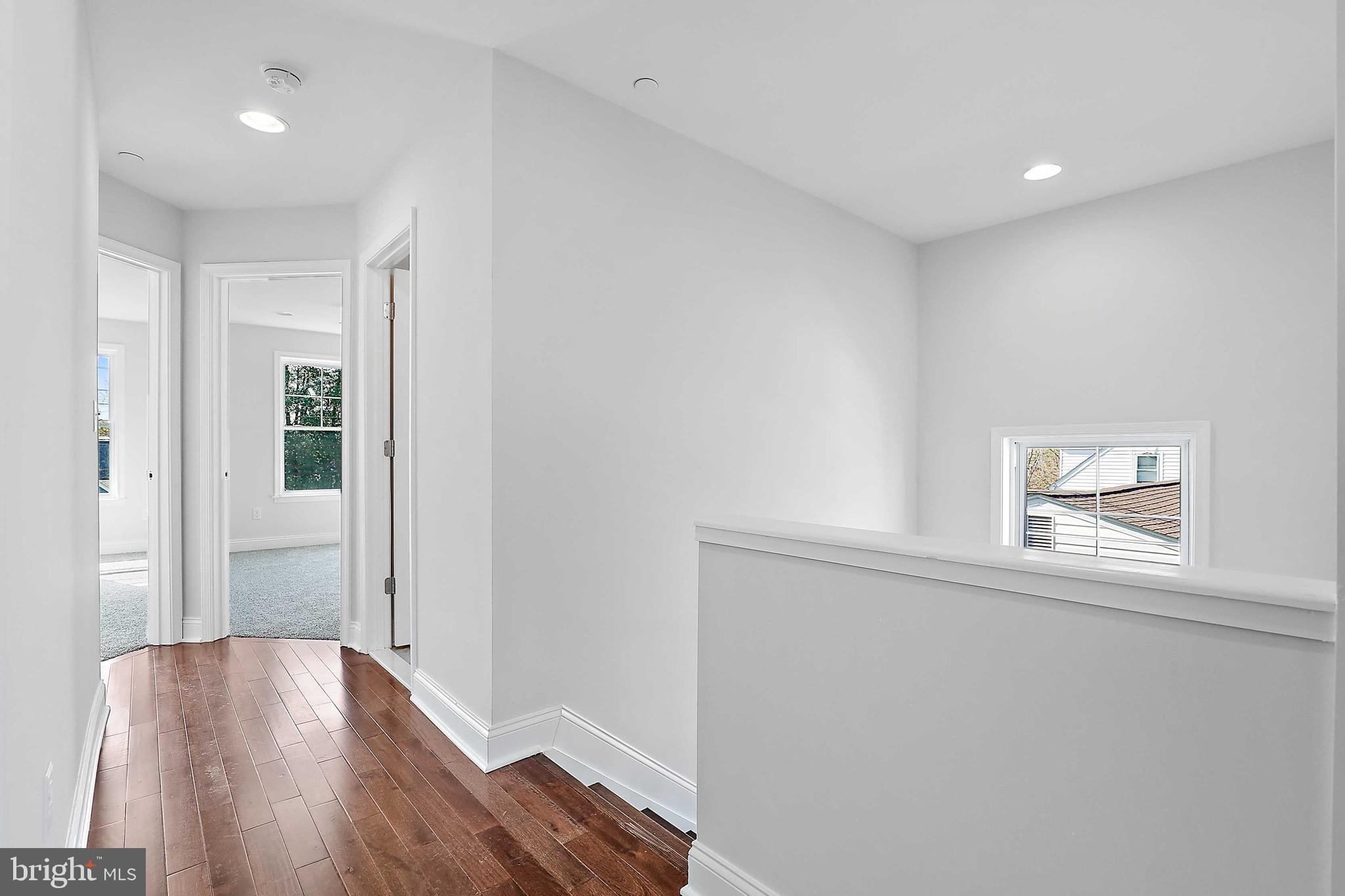 OAKDALE WOODS - Residential