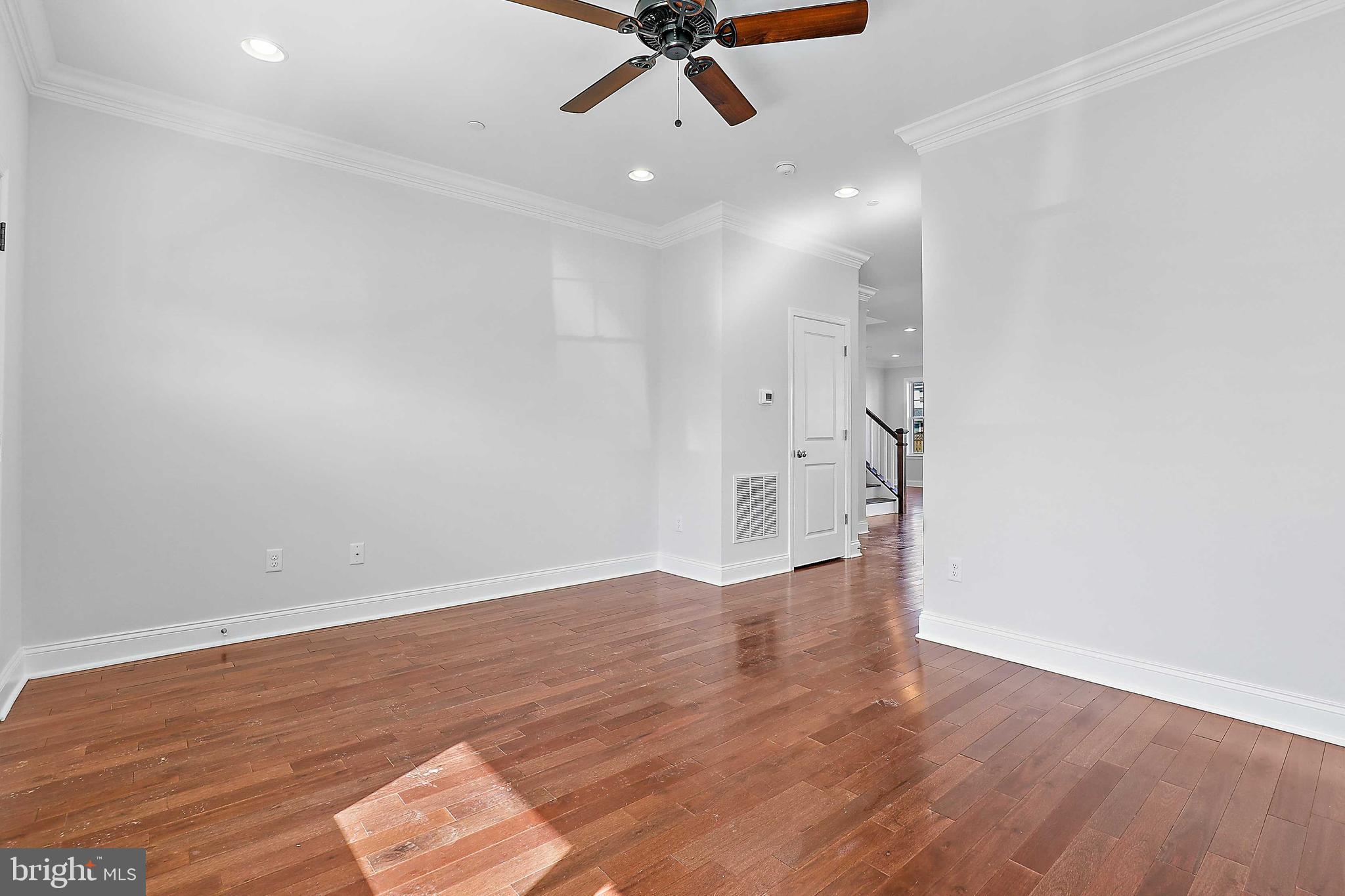 OAKDALE WOODS - Residential