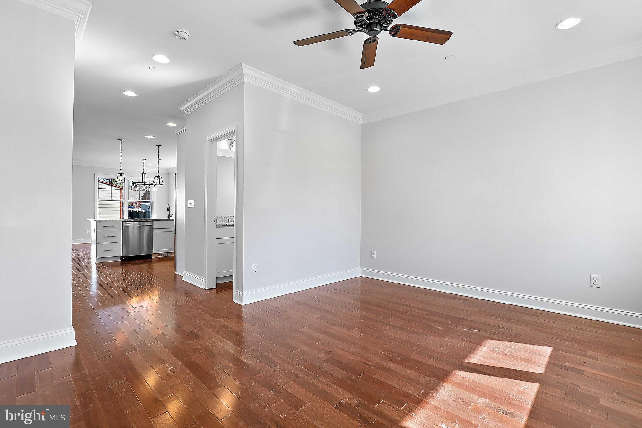 OAKDALE WOODS - Residential