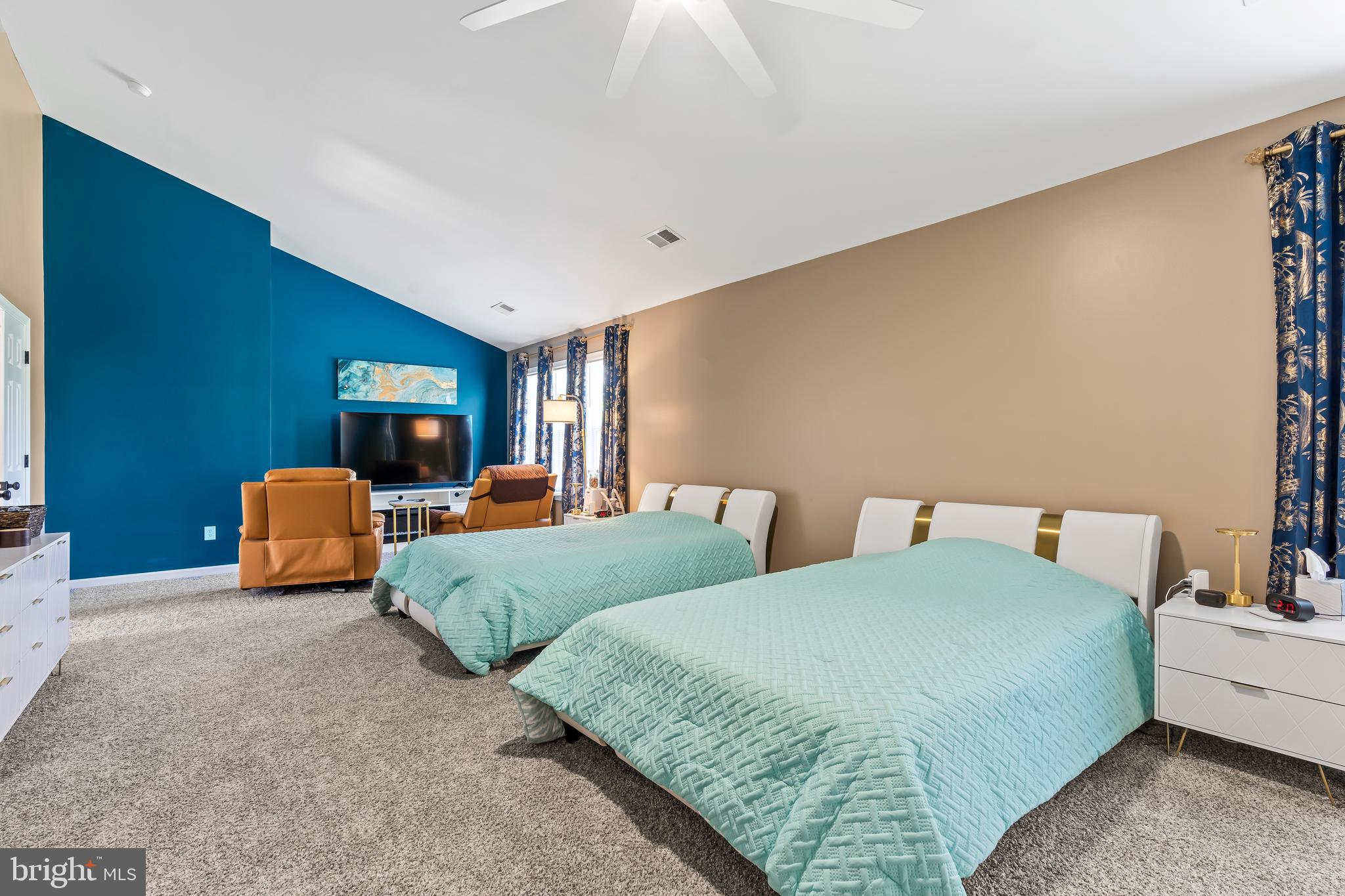 HIGHPOINTE - Residential