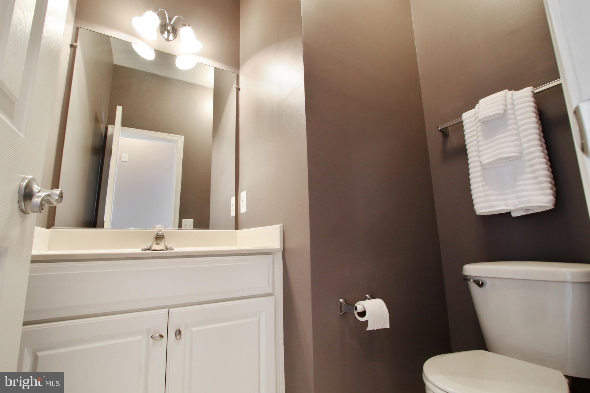 THE COMMONS ON WILLIAM SQUARE - Residential