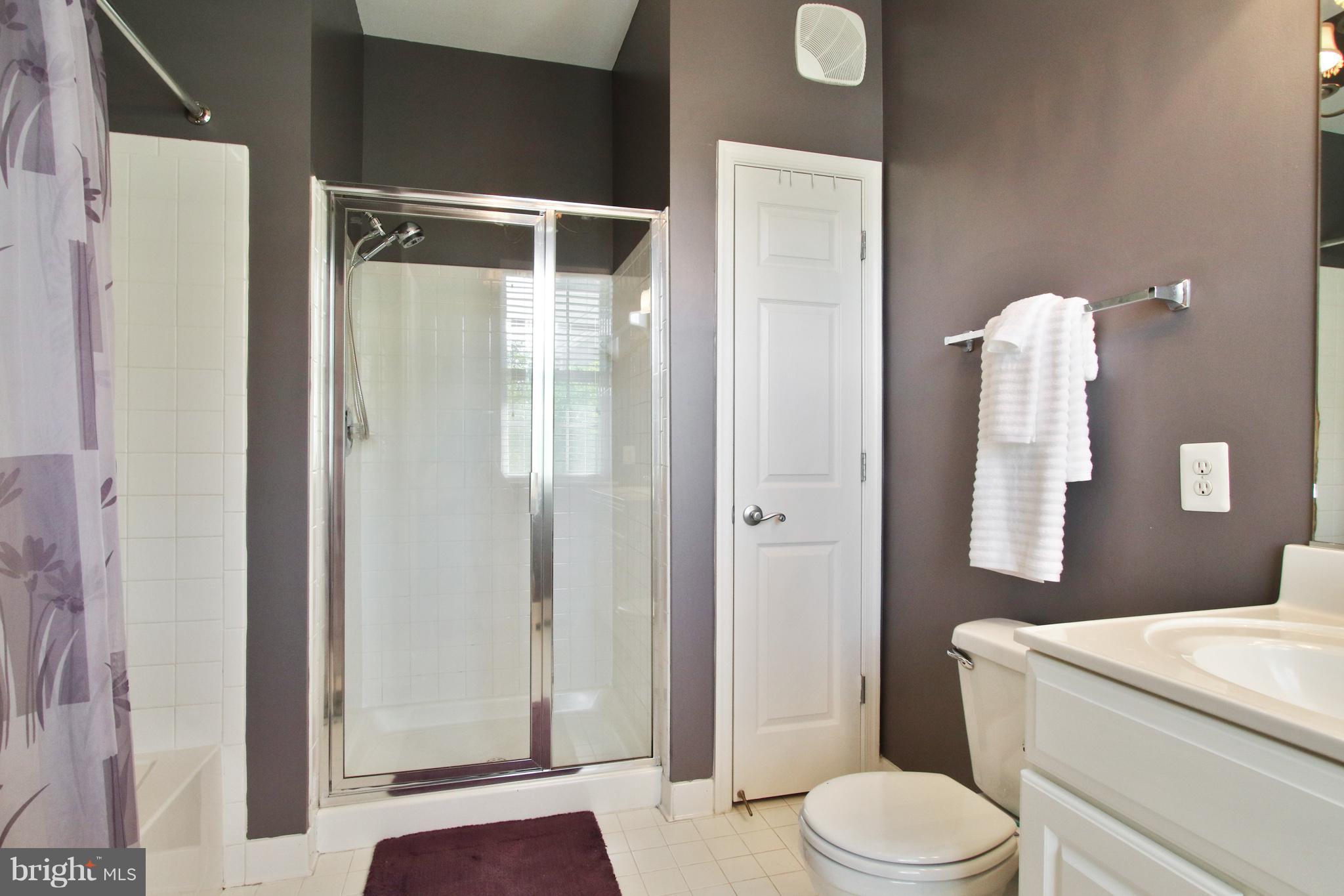 THE COMMONS ON WILLIAM SQUARE - Residential