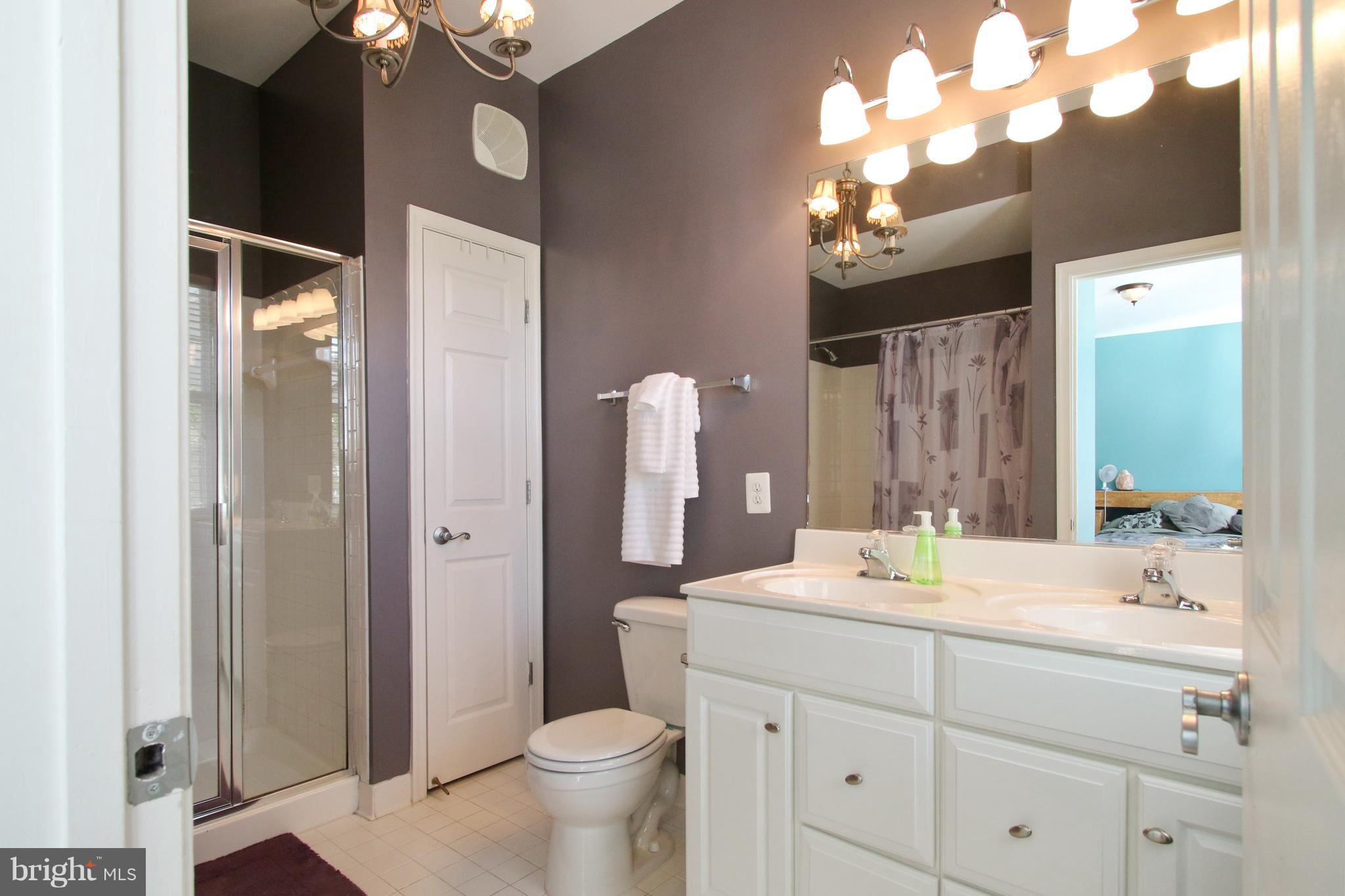 THE COMMONS ON WILLIAM SQUARE - Residential