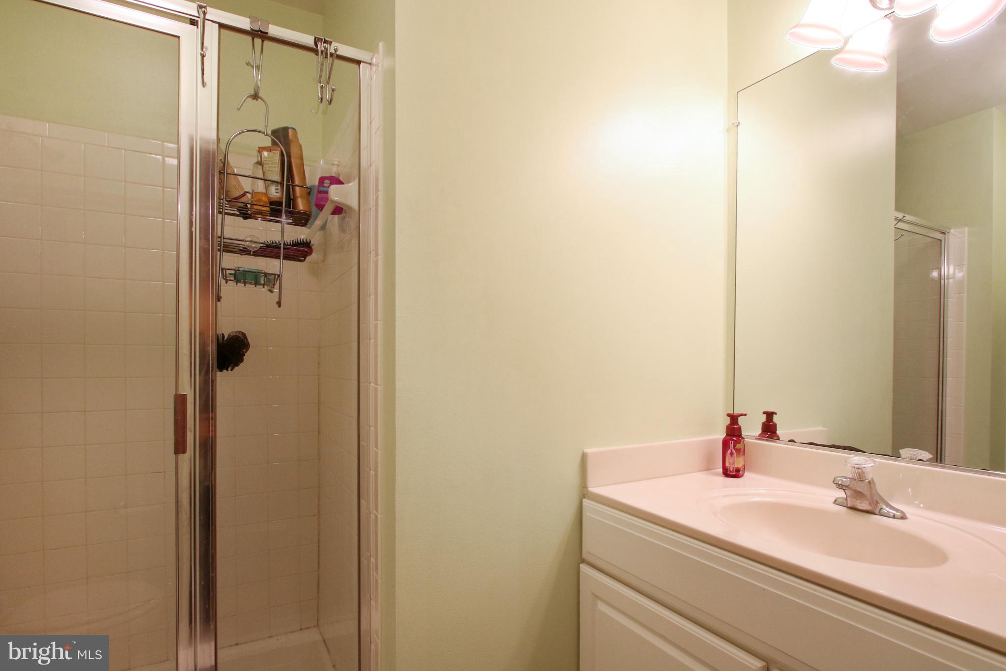 THE COMMONS ON WILLIAM SQUARE - Residential