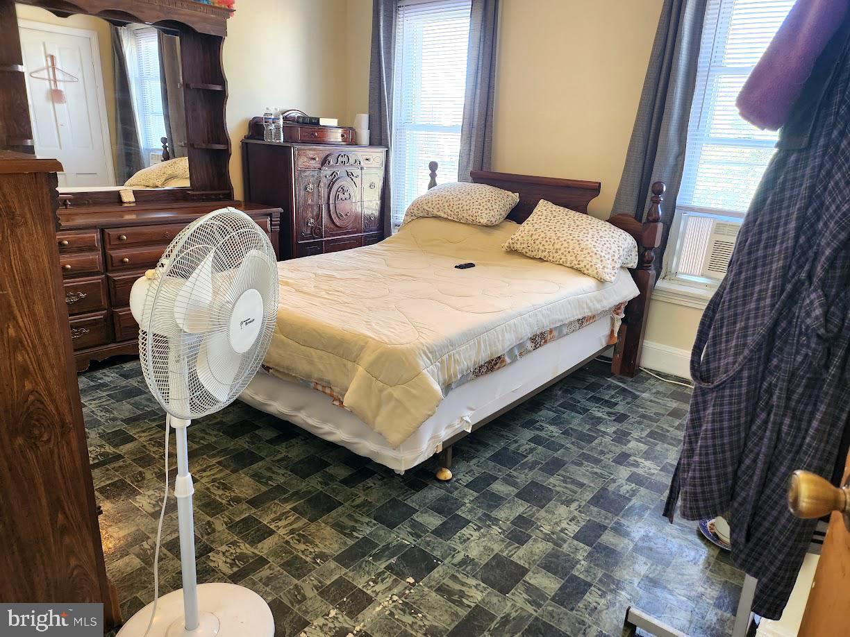 OVERBROOK - Residential