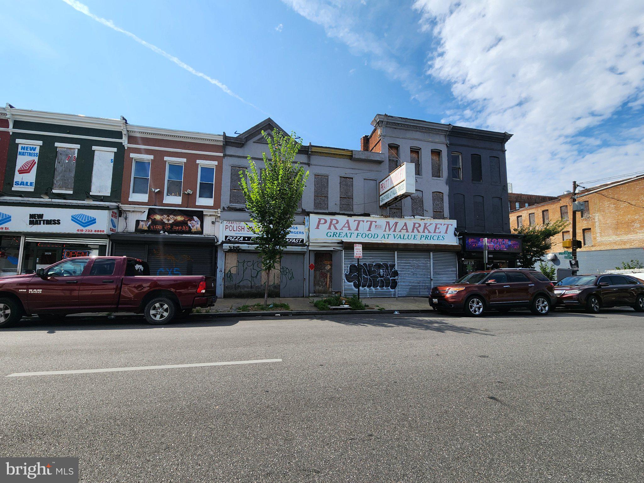 2033 W PRATT STREET