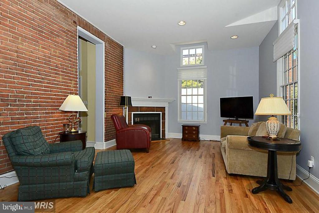 OTTERBEIN - Residential Lease