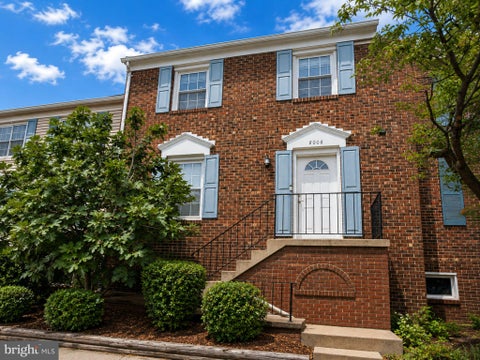 Photo of 8008 Carbondale Way, SPRINGFIELD, VA 22153 (MLS # VAFX2336772)
