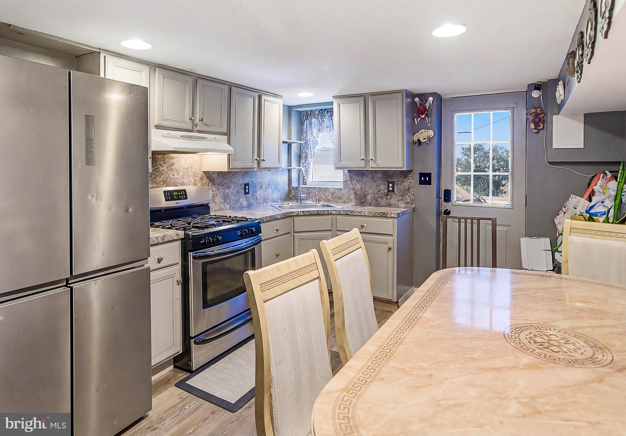 NORRISTOWN - Residential