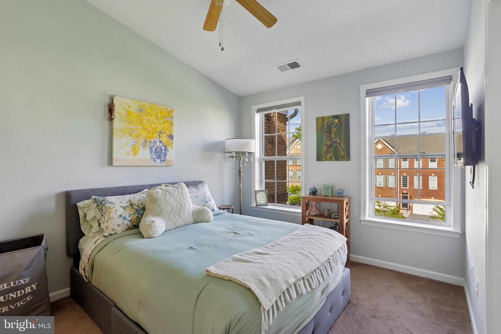 MARLBORO RIDGE - Residential