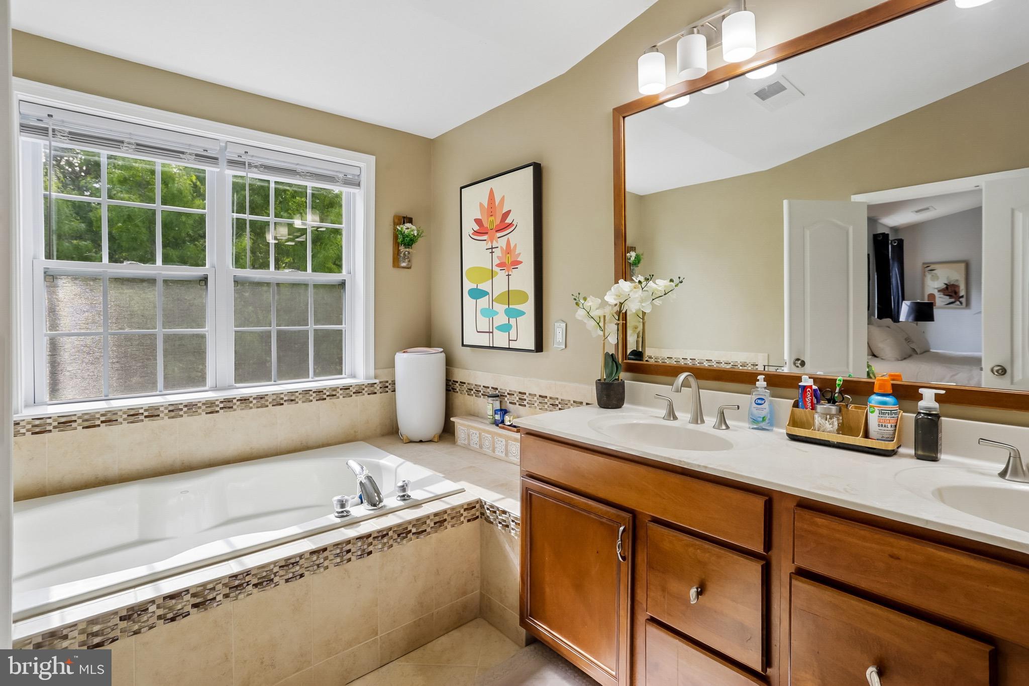 MARLBORO RIDGE - Residential