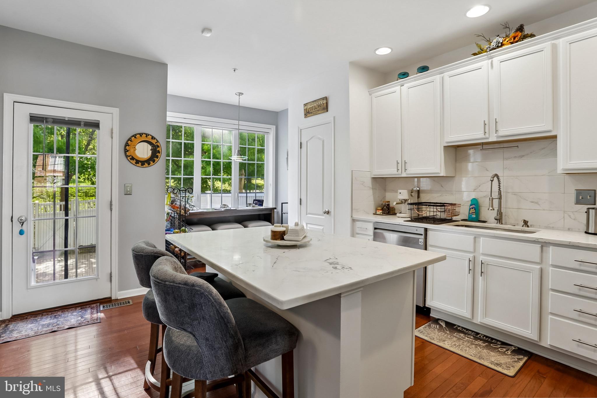MARLBORO RIDGE - Residential