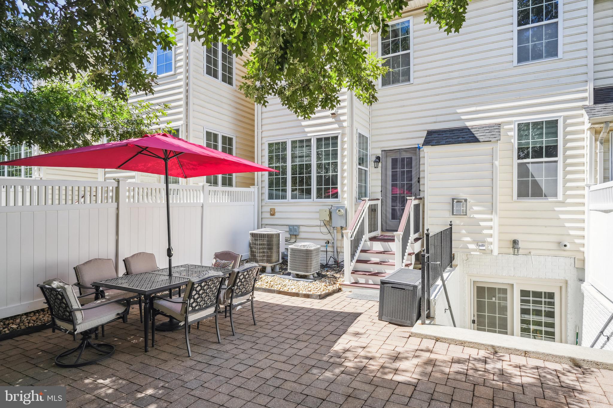 MARLBORO RIDGE - Residential