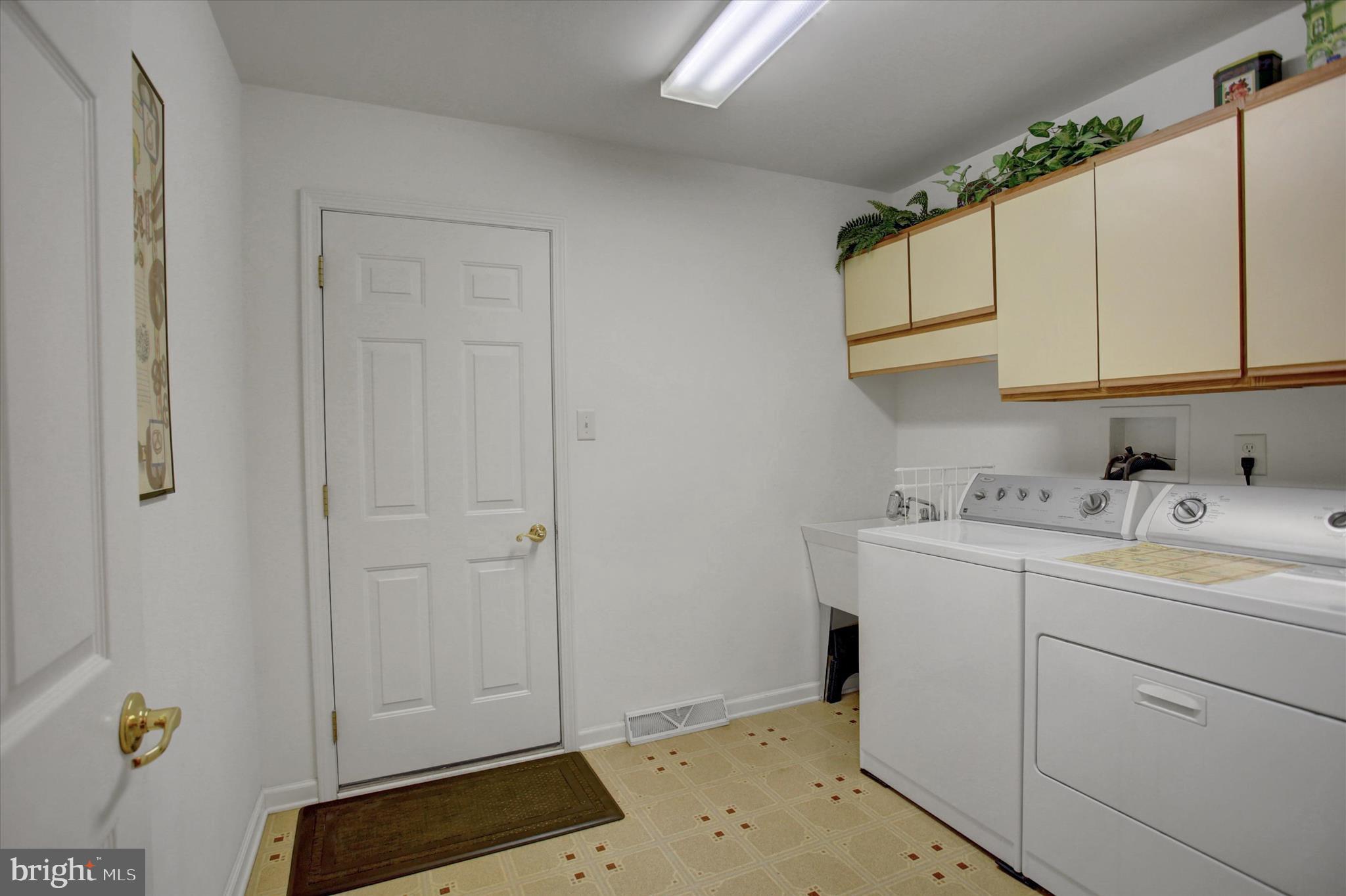 PENN NATIONAL GOLF COURSE COMMUNITY - Residential