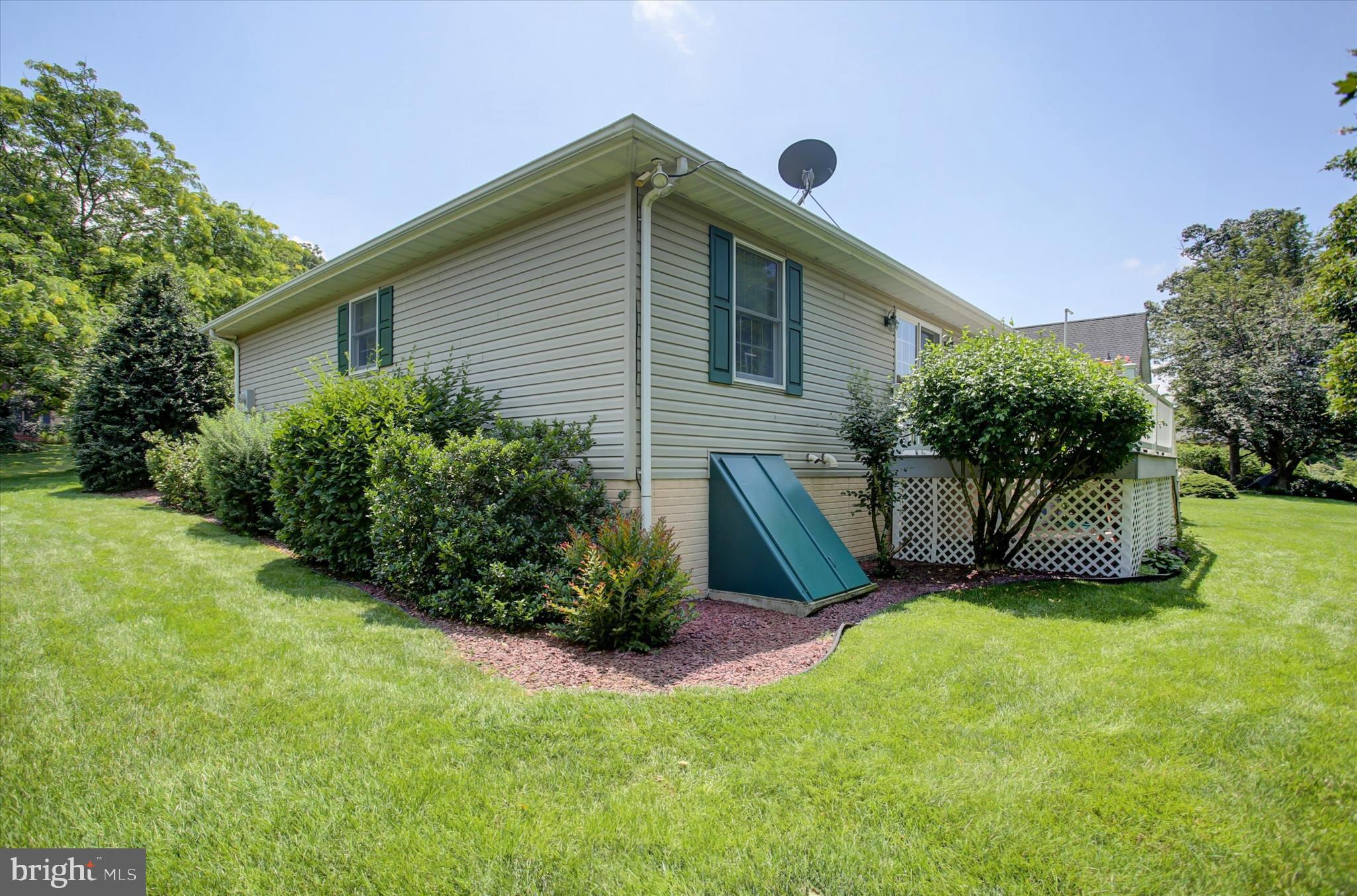 PENN NATIONAL GOLF COURSE COMMUNITY - Residential